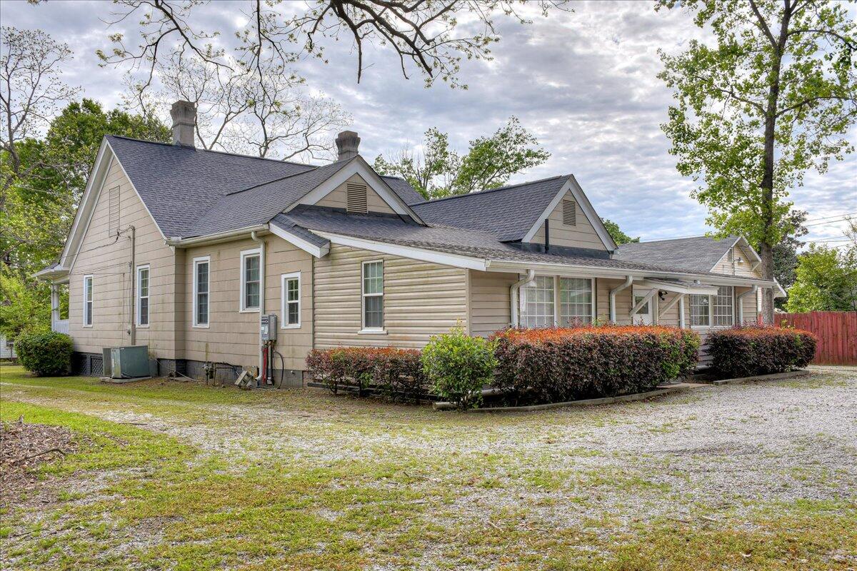 403 Shadrack Street