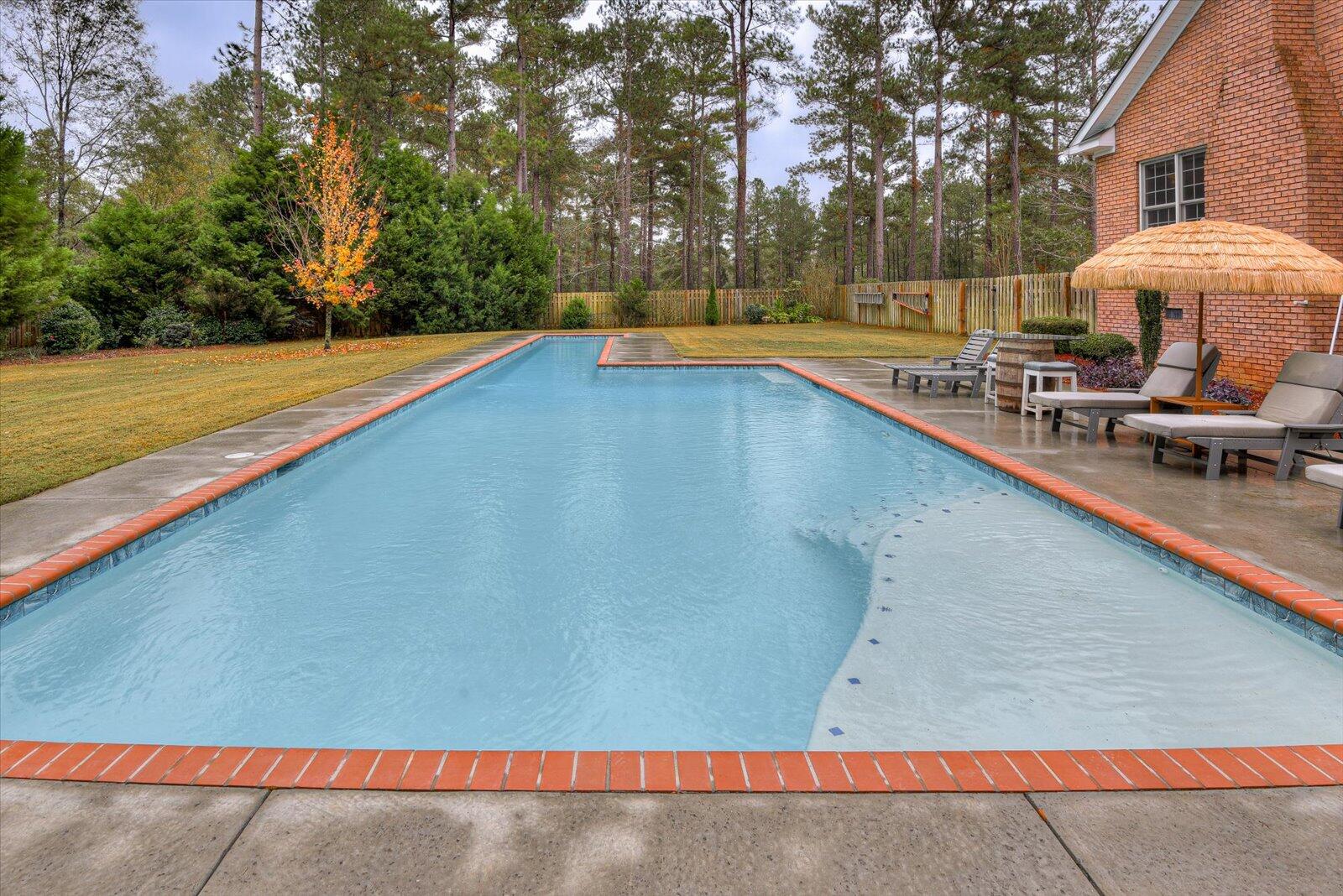 218 Crestridge Drive