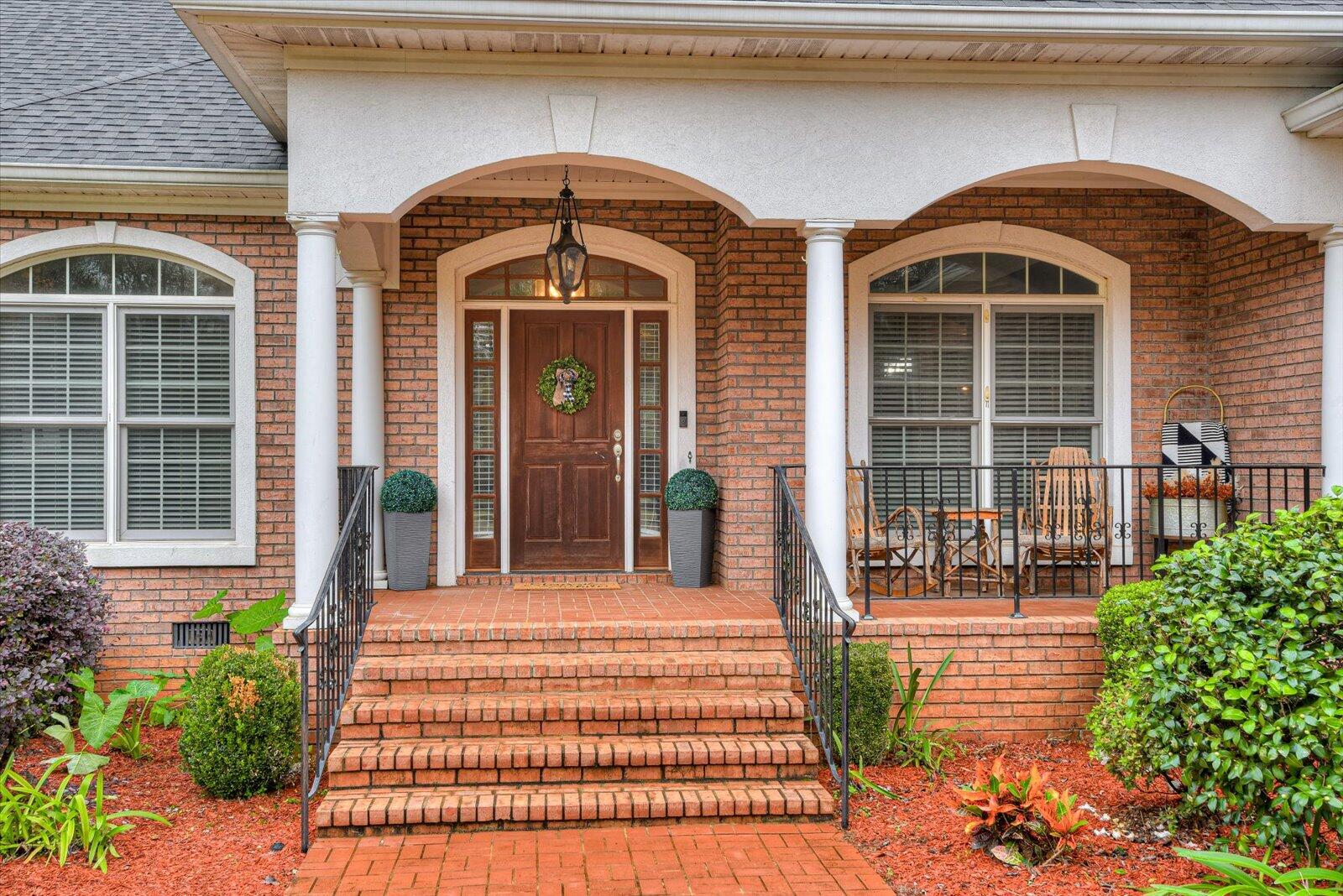 218 Crestridge Drive