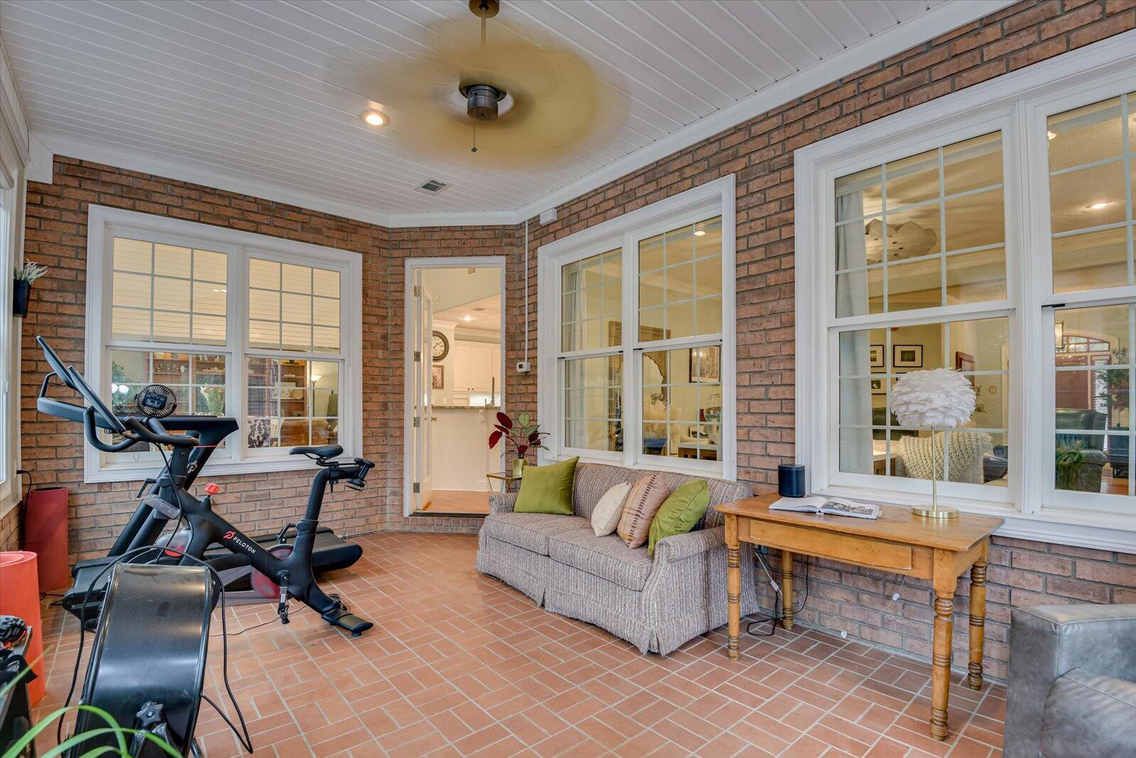 218 Crestridge Drive