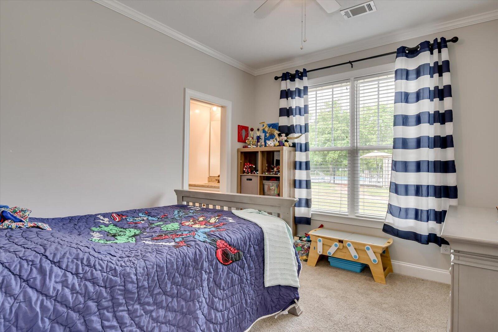 127 Meadowview Lane