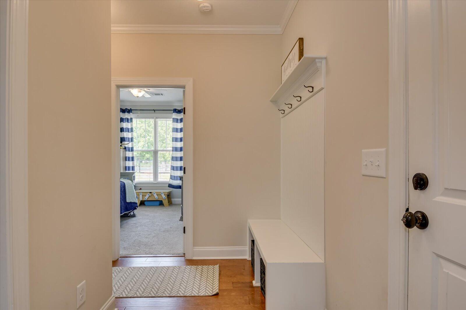 127 Meadowview Lane