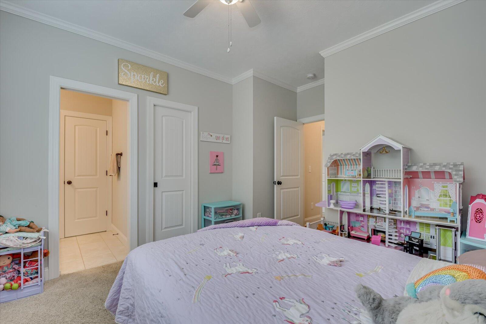 127 Meadowview Lane
