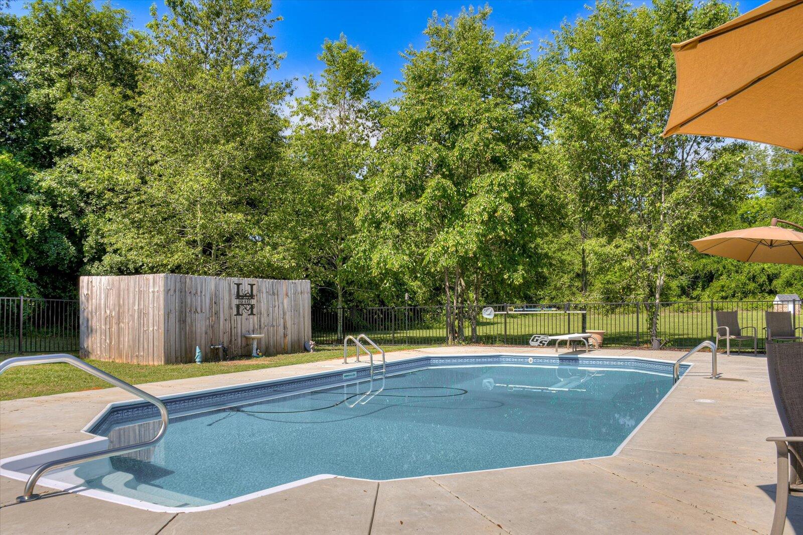127 Meadowview Lane