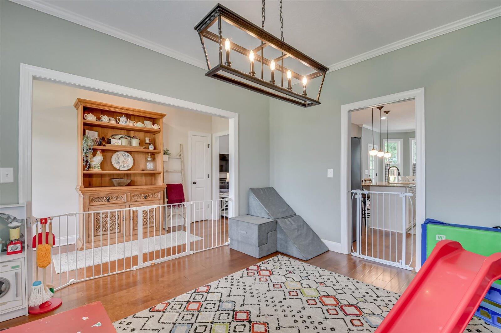 127 Meadowview Lane