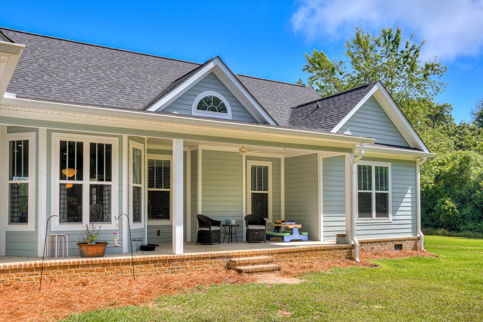 127 Meadowview Lane