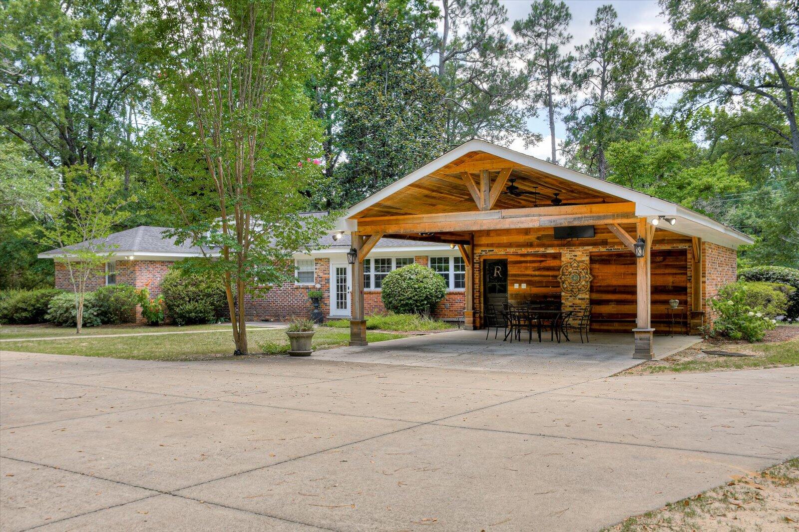 404 Victory Drive