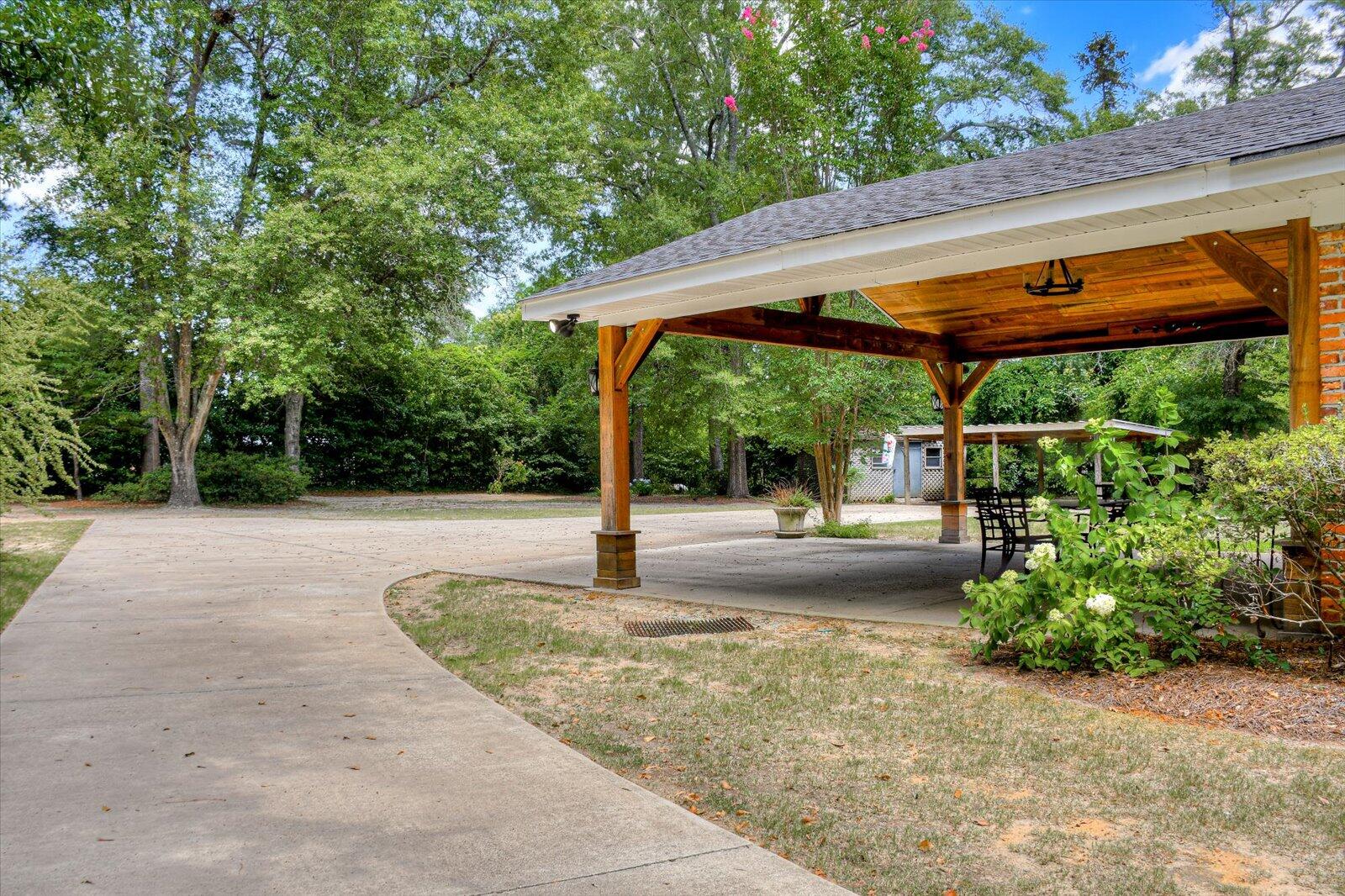 404 Victory Drive