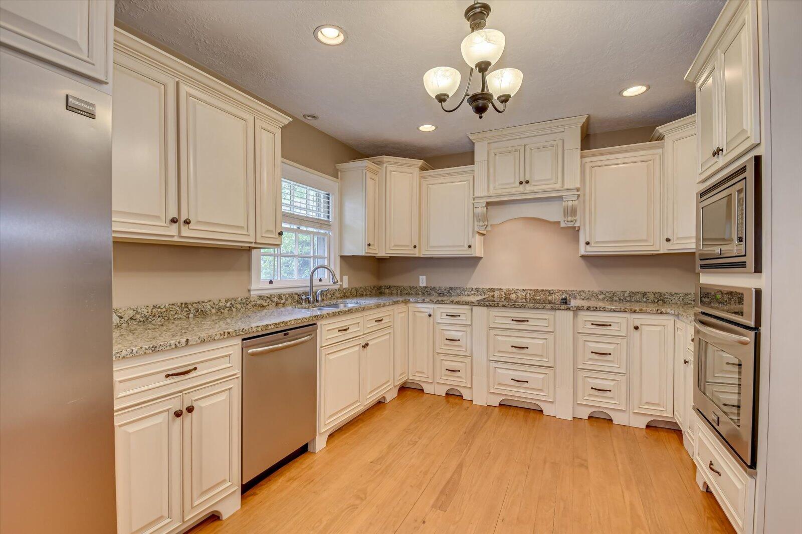 404 Victory Drive