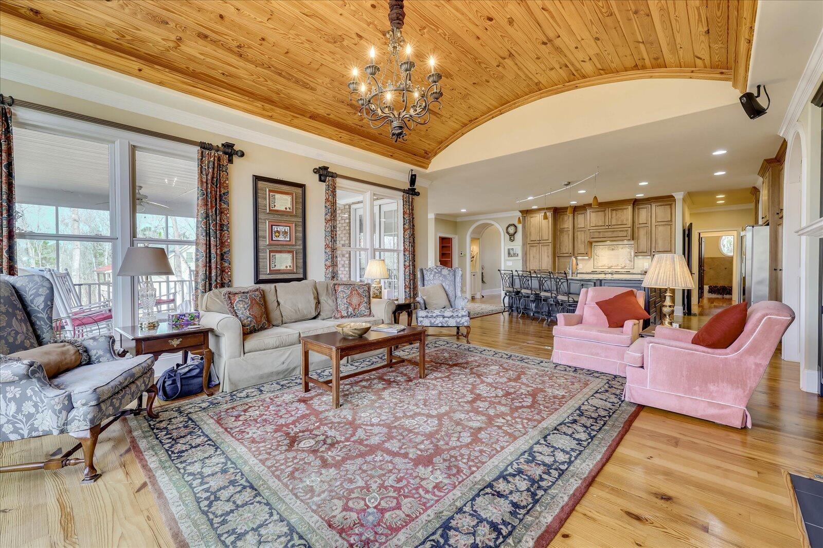 250 Crestridge Drive