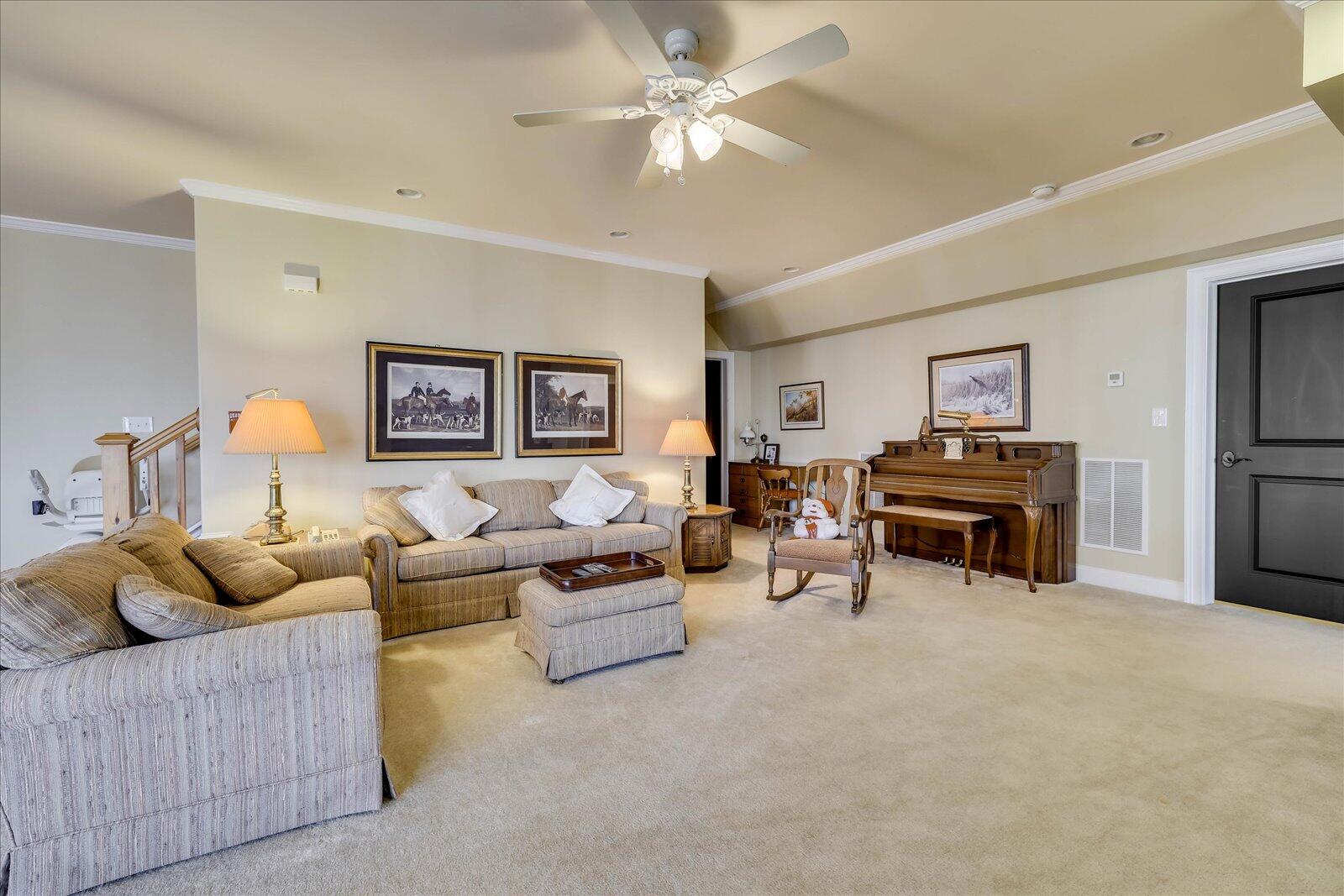 250 Crestridge Drive