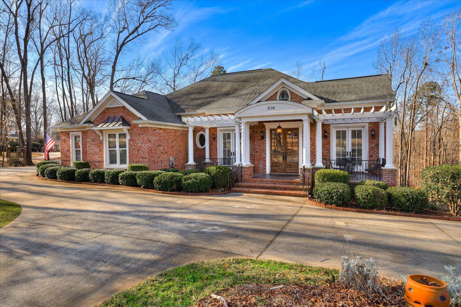 250 Crestridge Drive