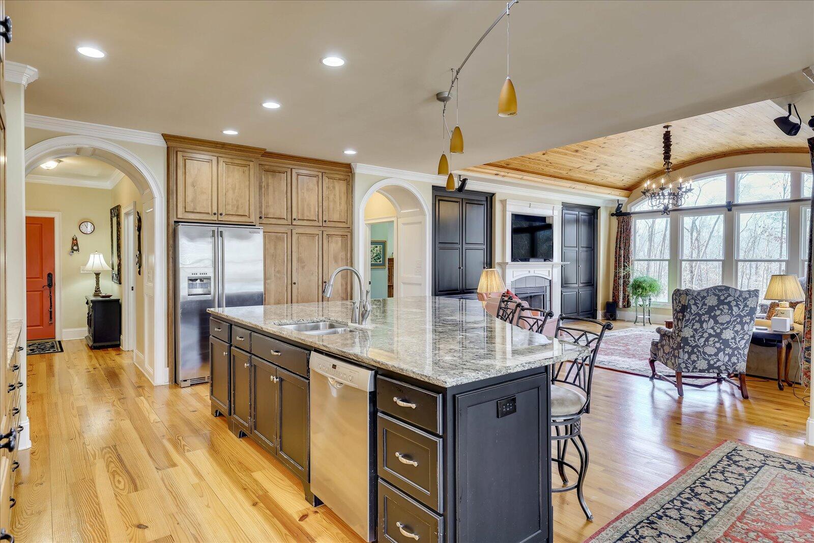 250 Crestridge Drive