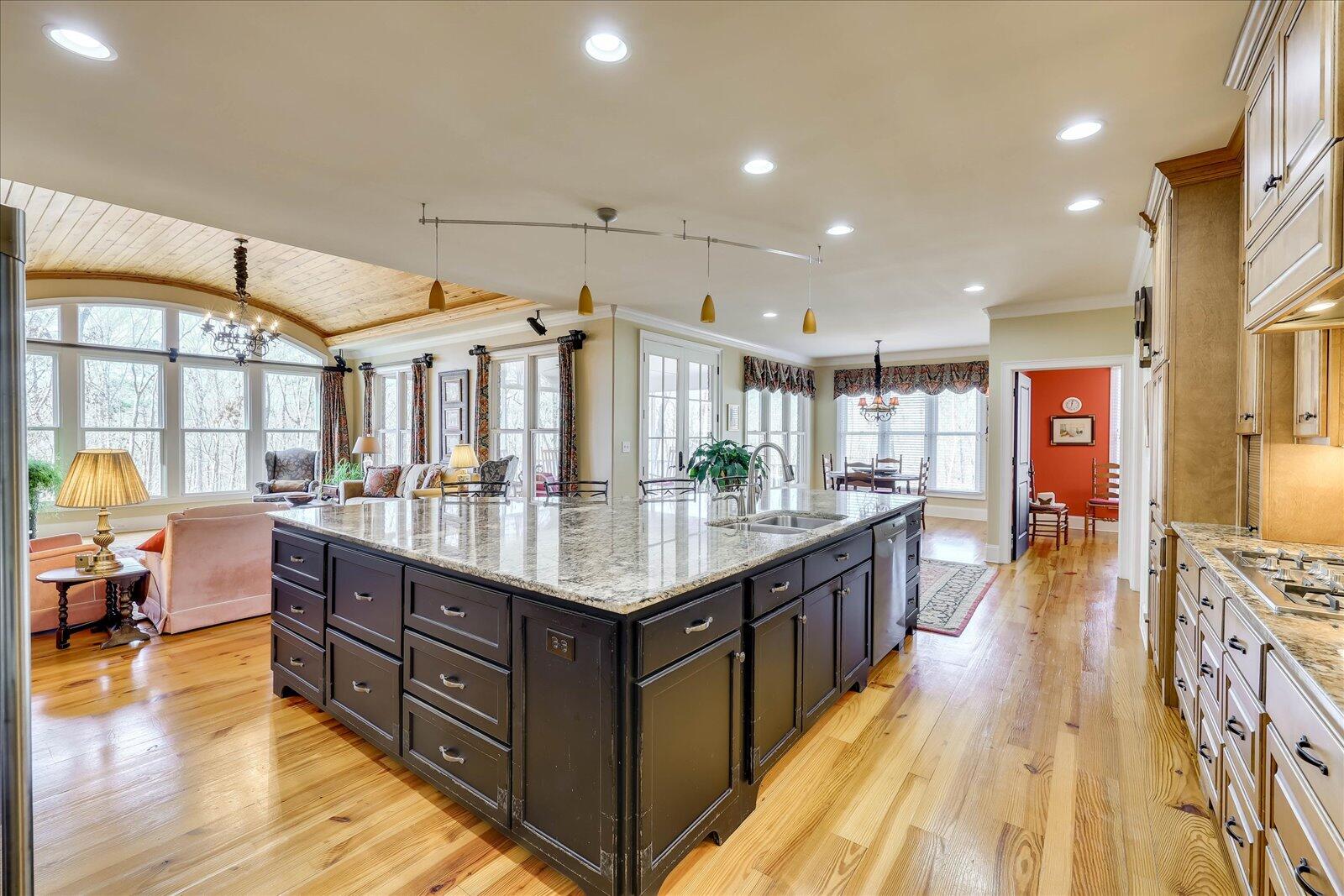 250 Crestridge Drive
