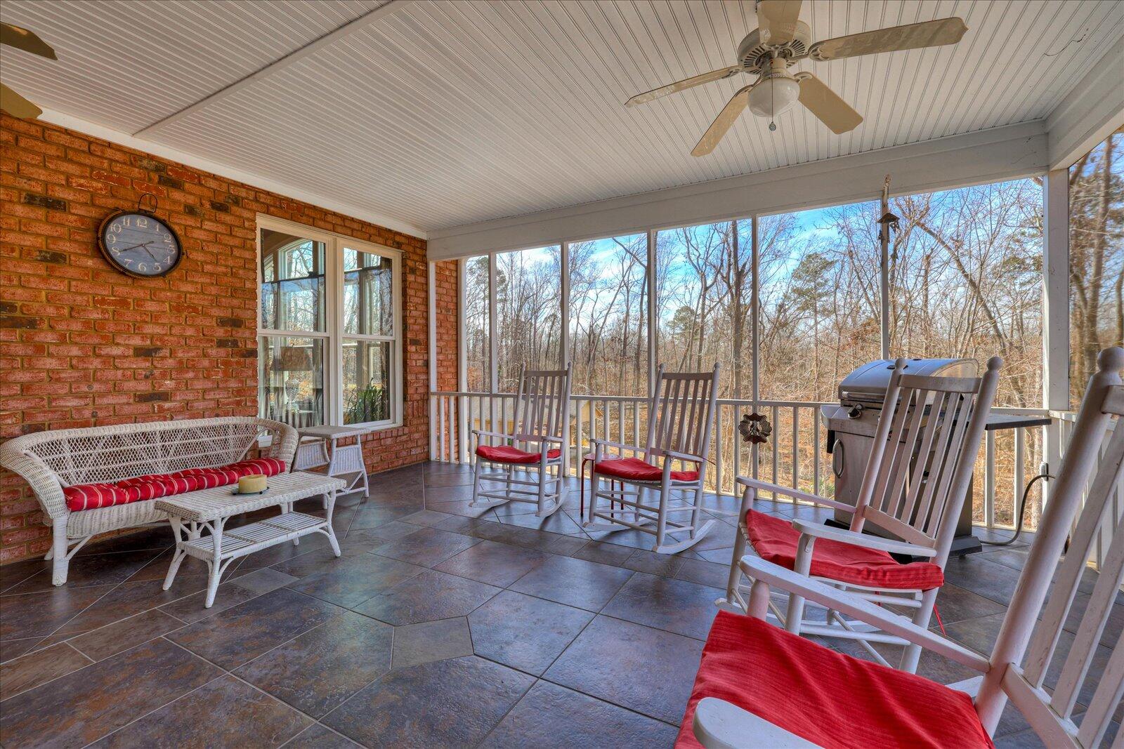 250 Crestridge Drive