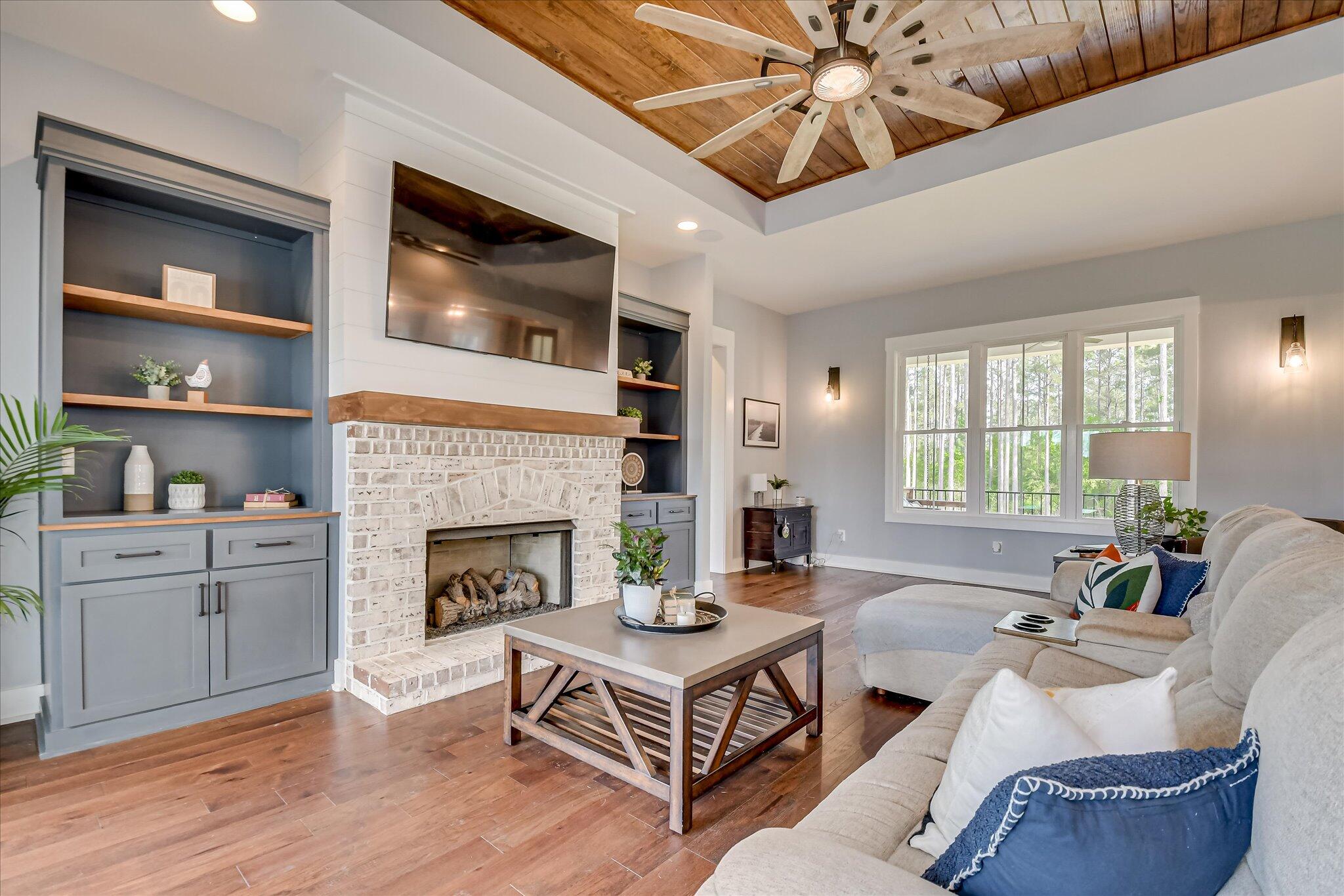 1403 Spread Oak Road