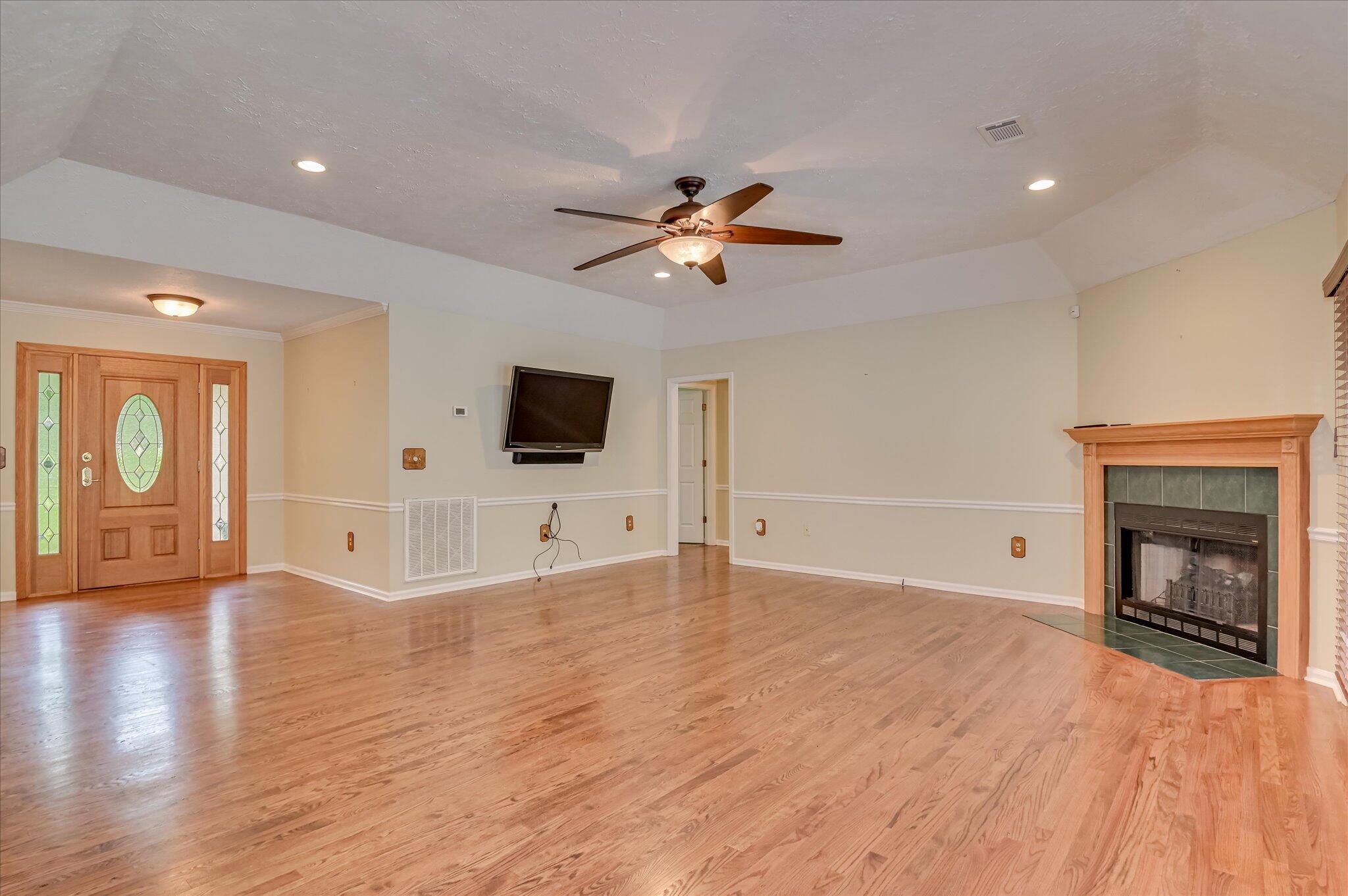 3129 Goolsby Road