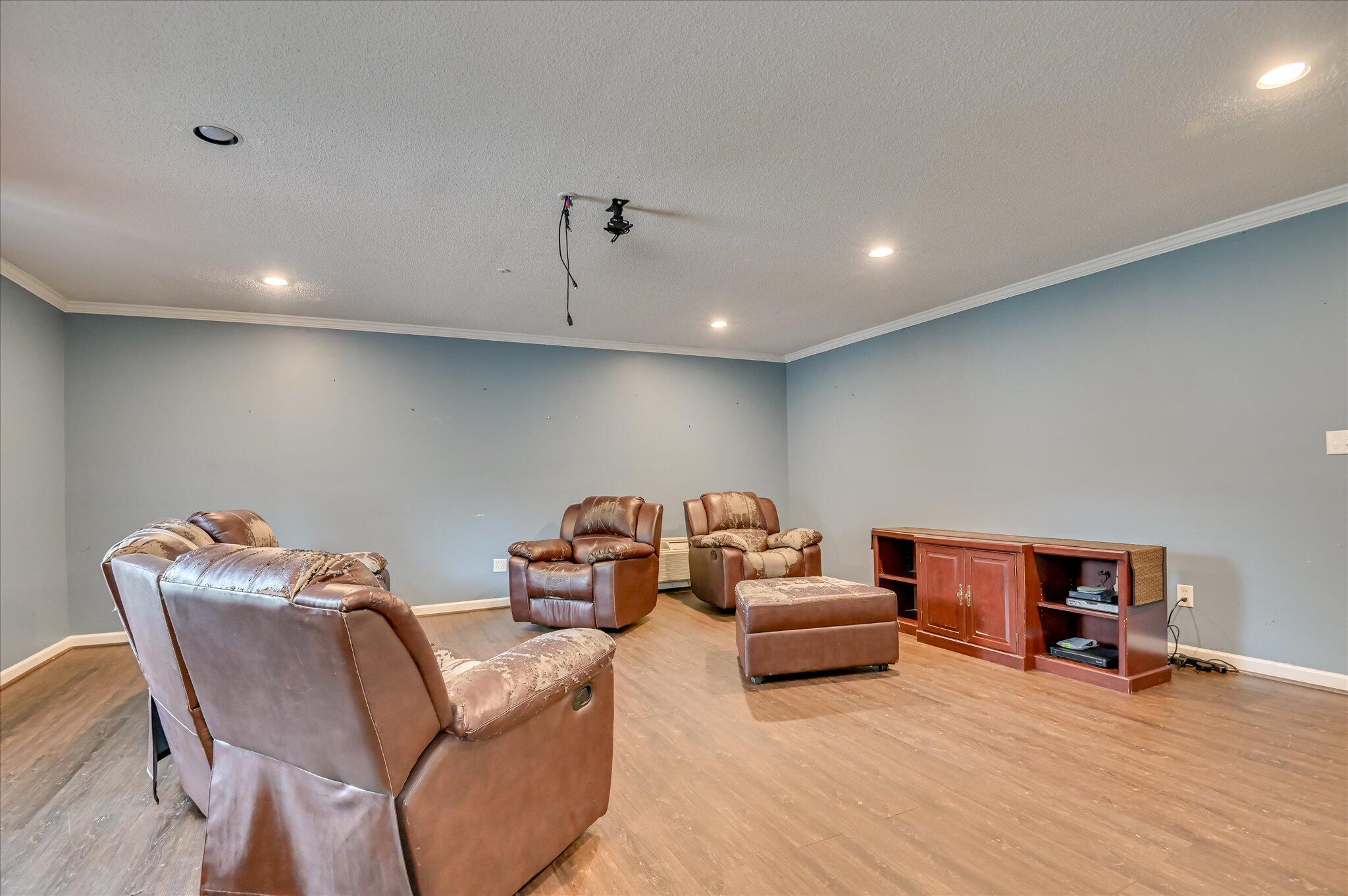 3129 Goolsby Road