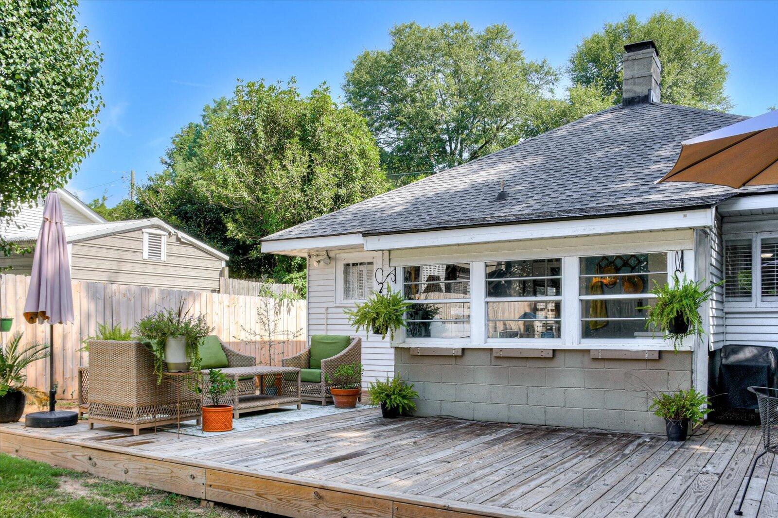 1958 Mcdowell Street