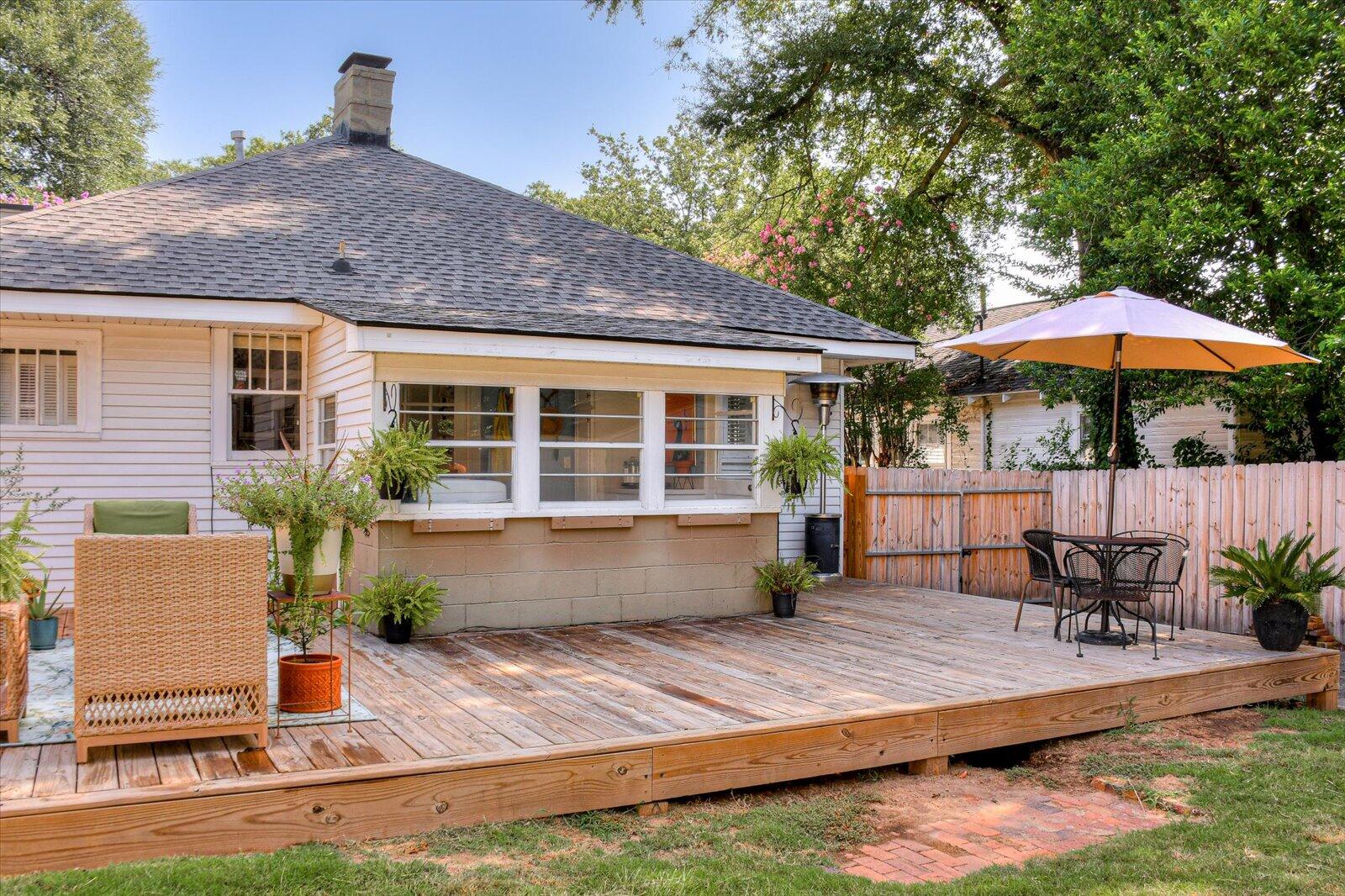 1958 Mcdowell Street