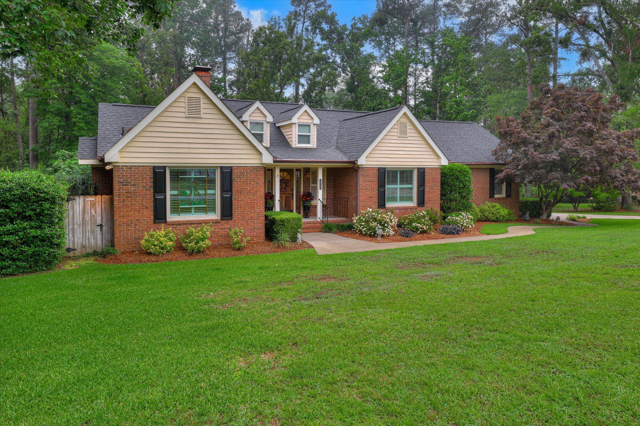 213 Oak Lane