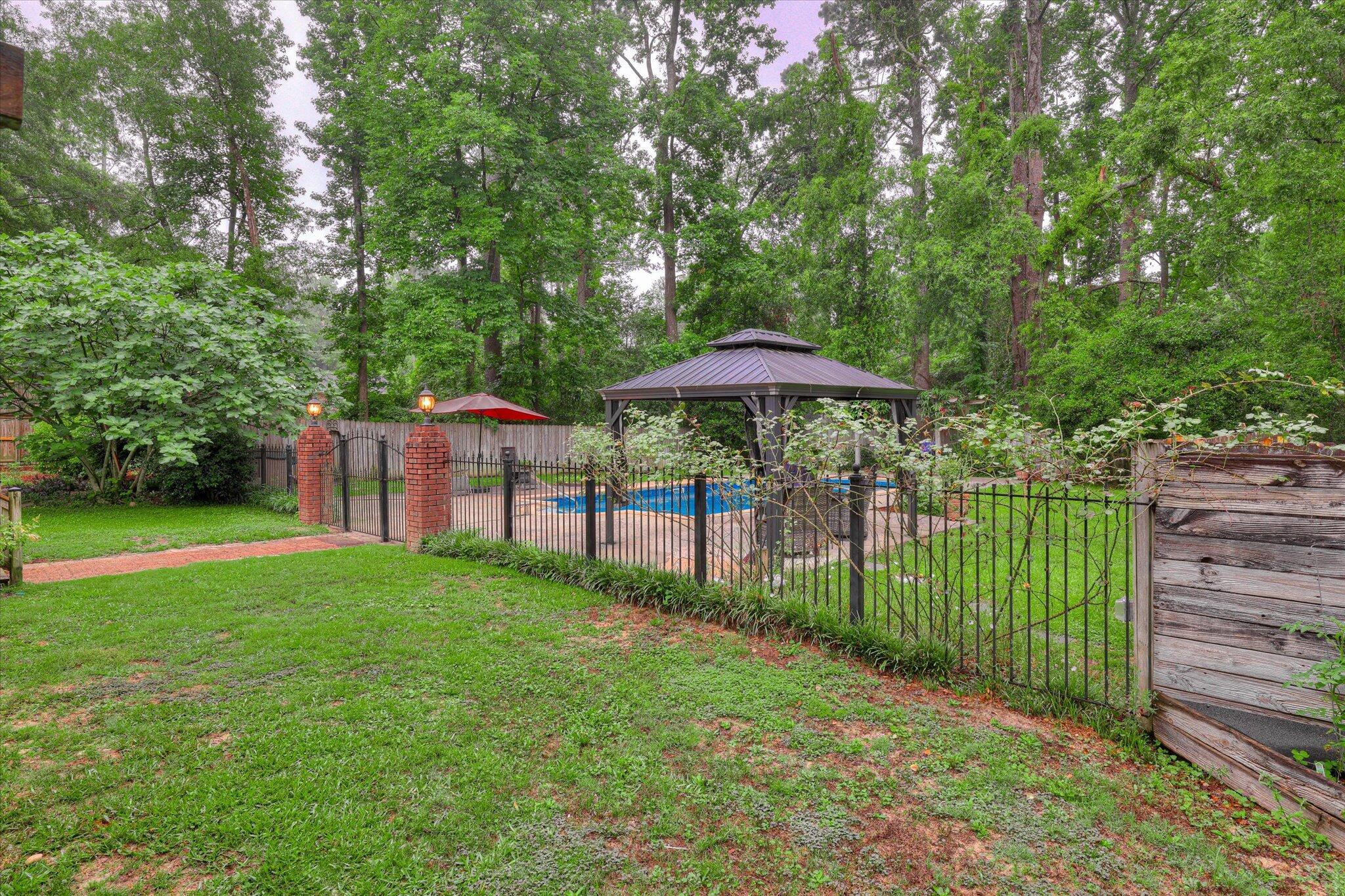 213 Oak Lane