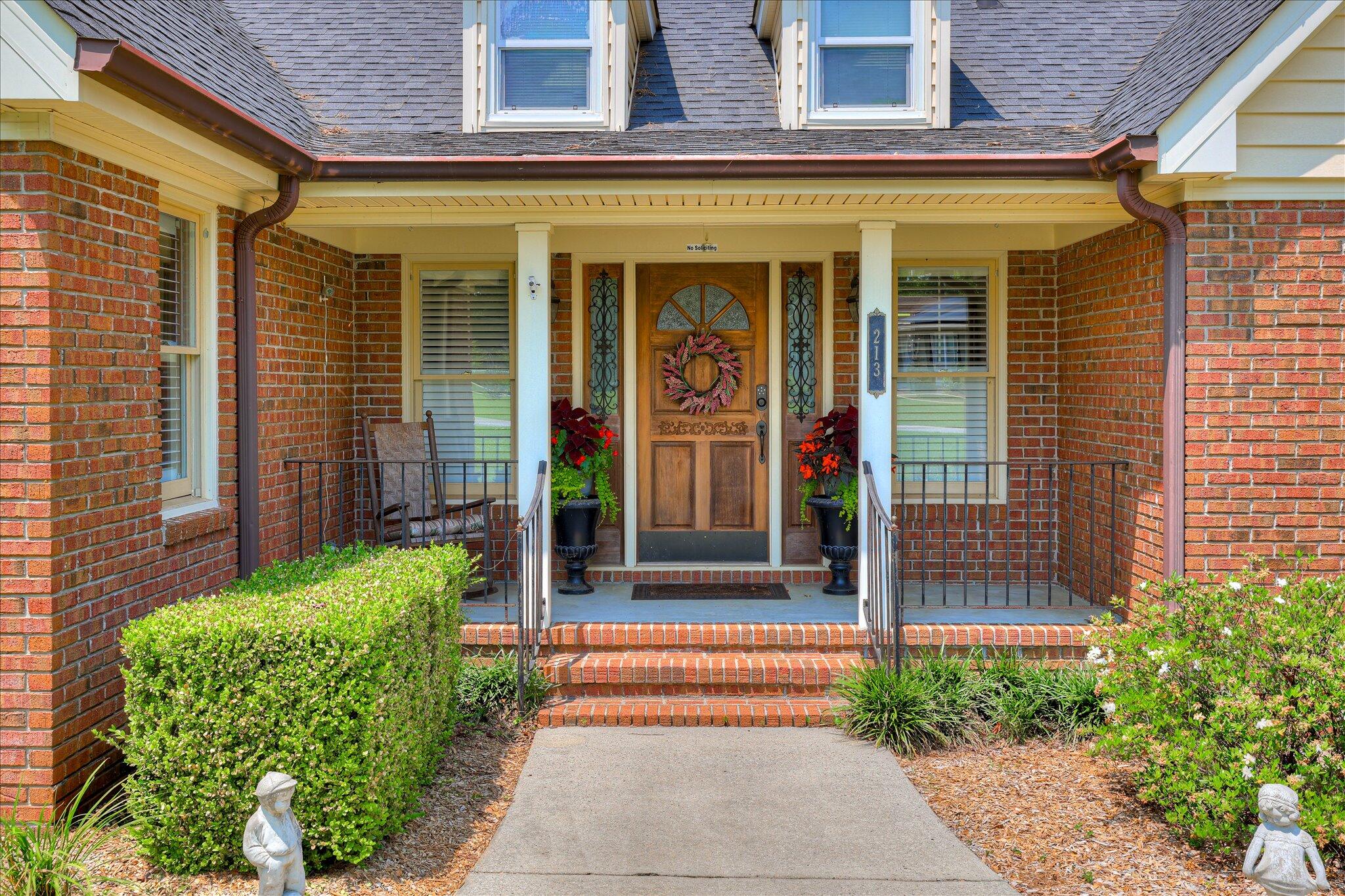 213 Oak Lane