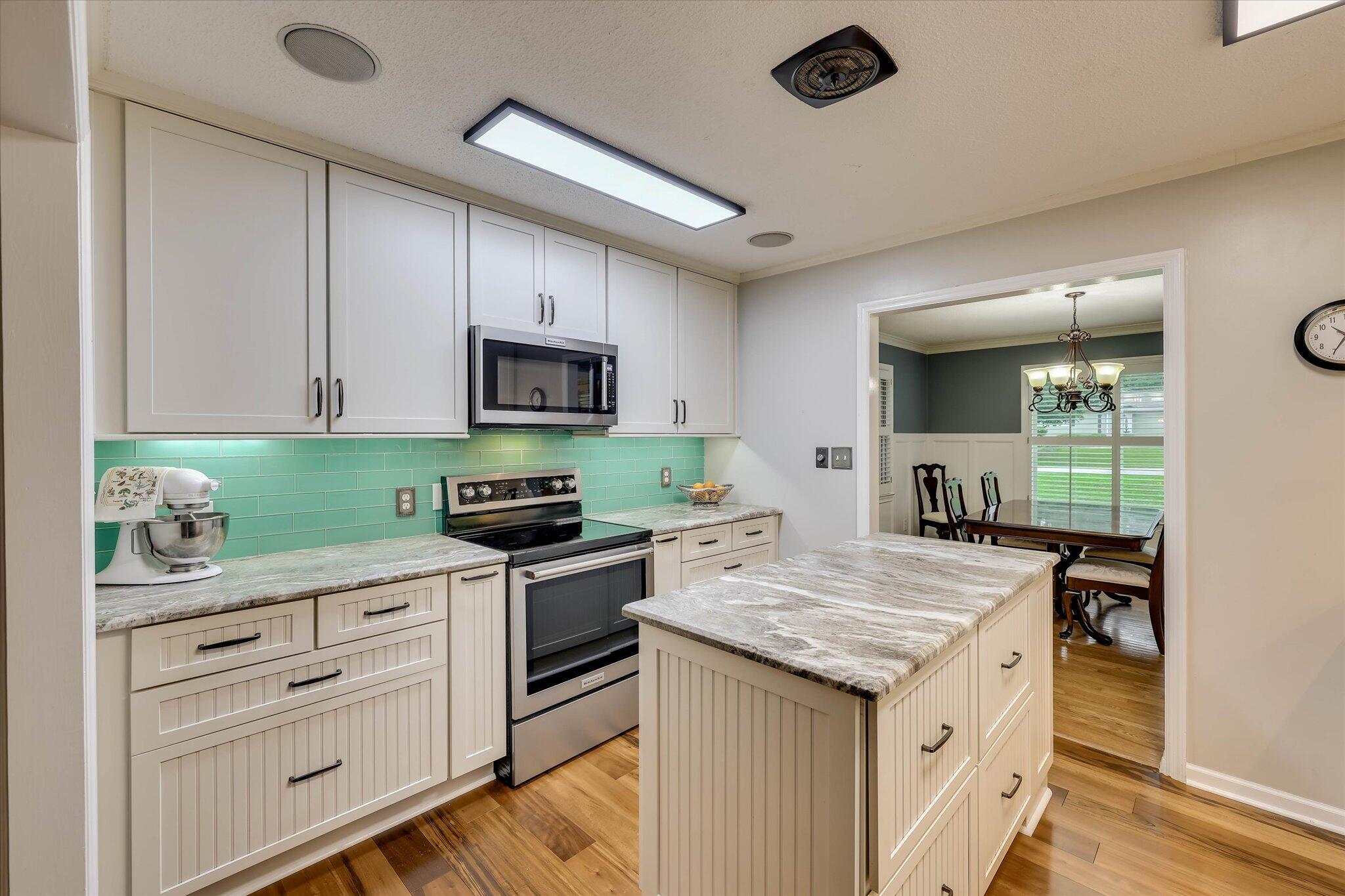 213 Oak Lane