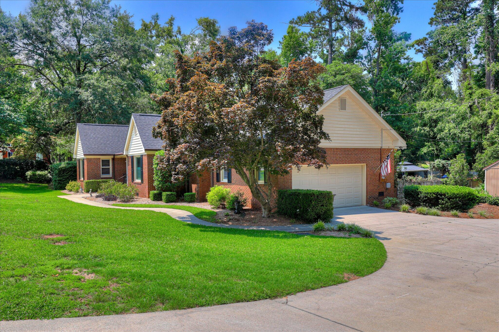 213 Oak Lane