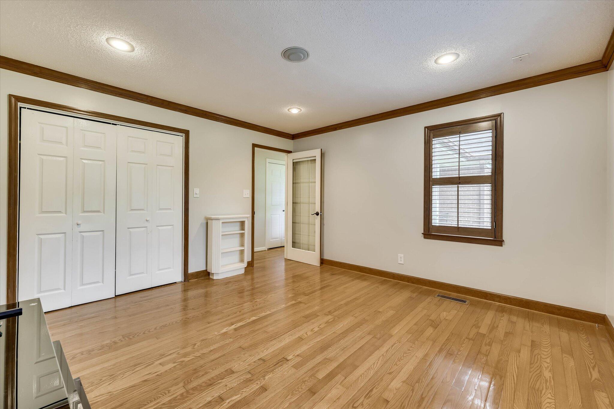 213 Oak Lane