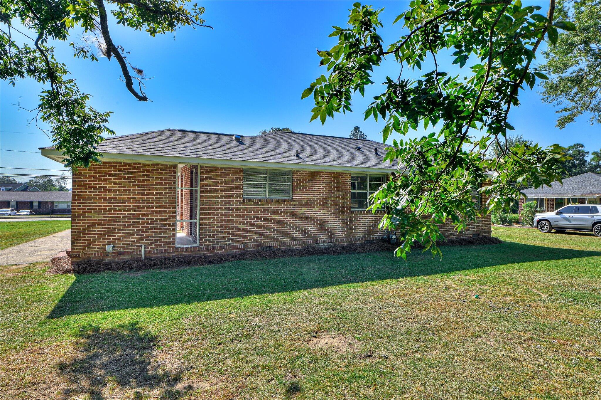 462 W Fourth Street