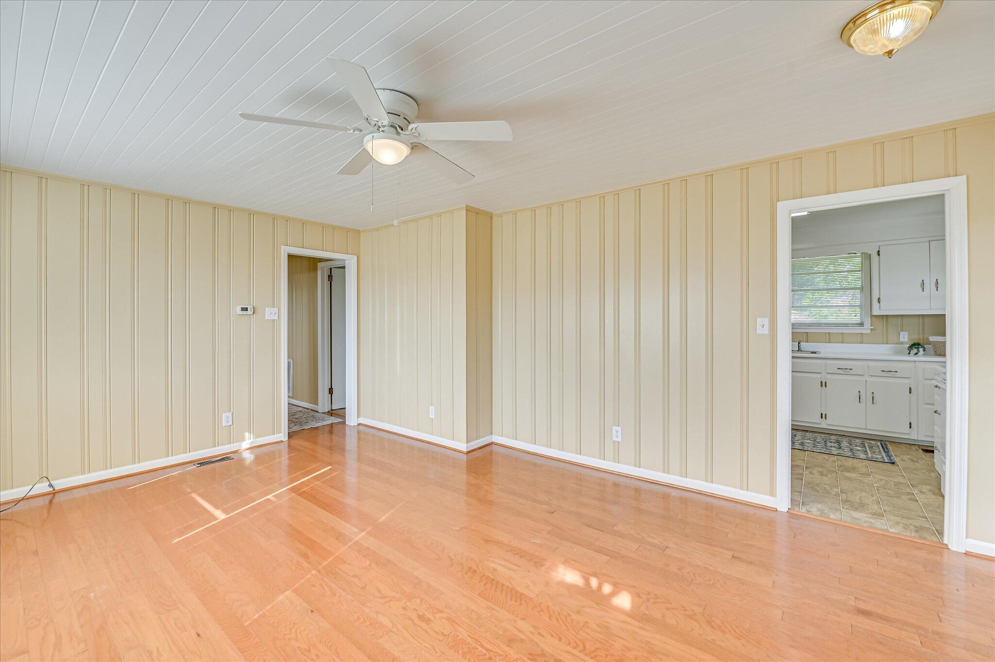462 W Fourth Street