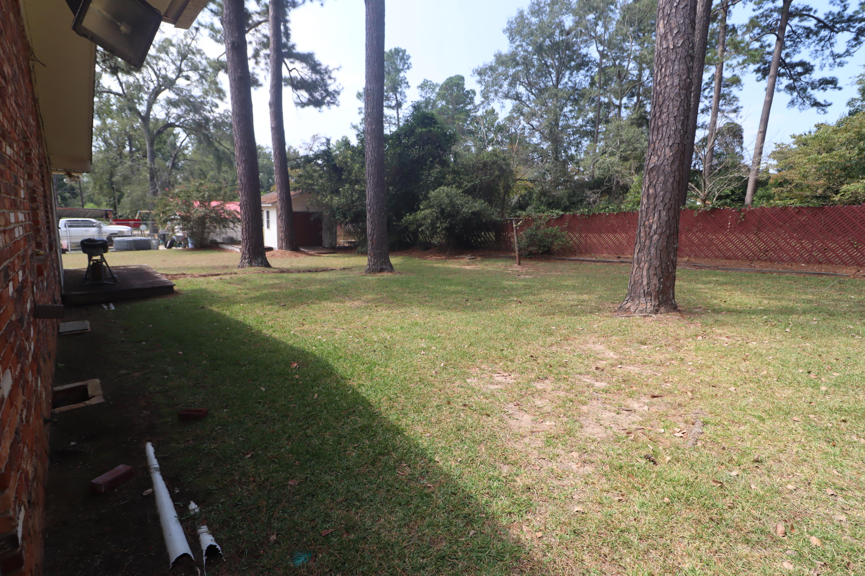 640 Cherokee Drive