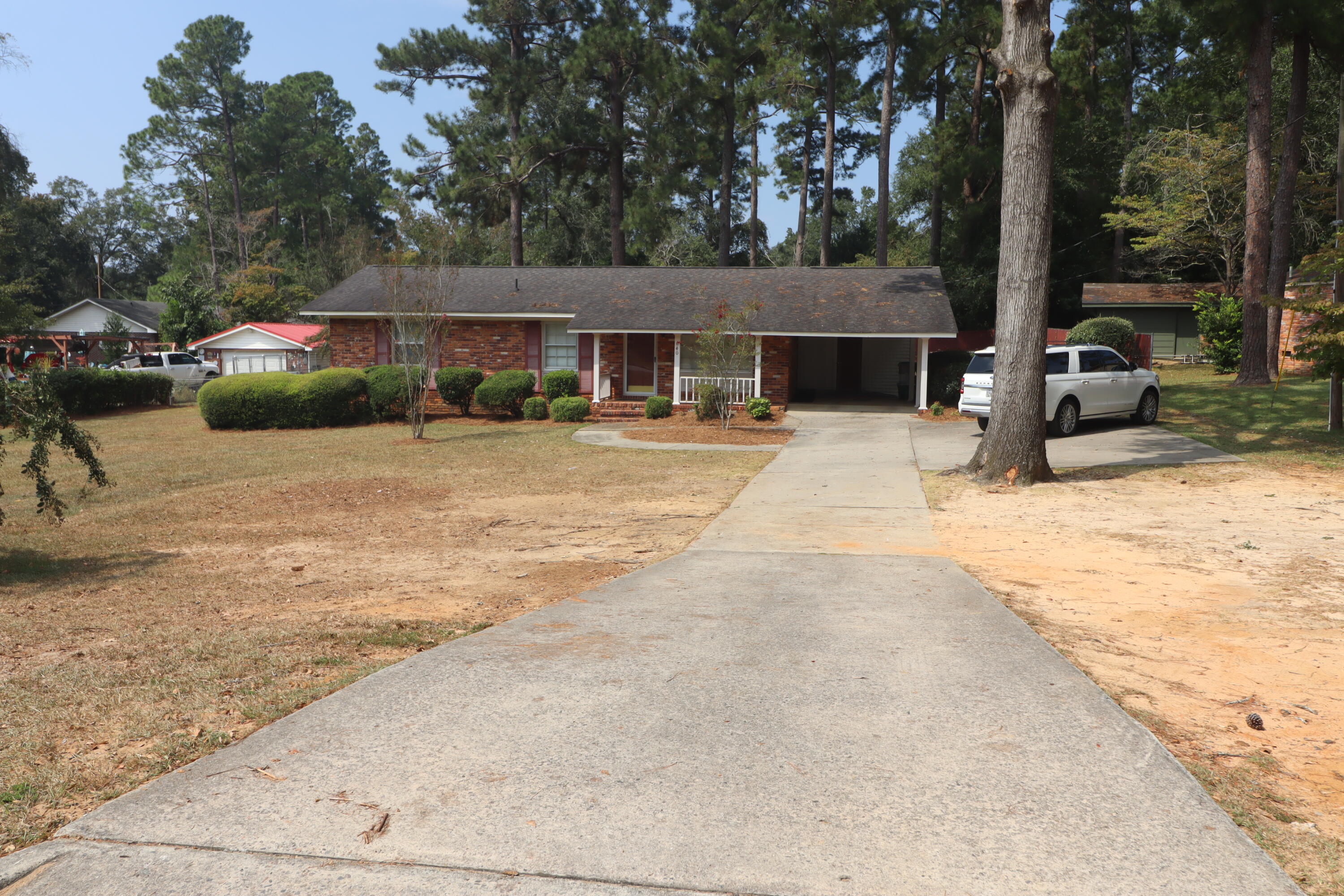 640 Cherokee Drive