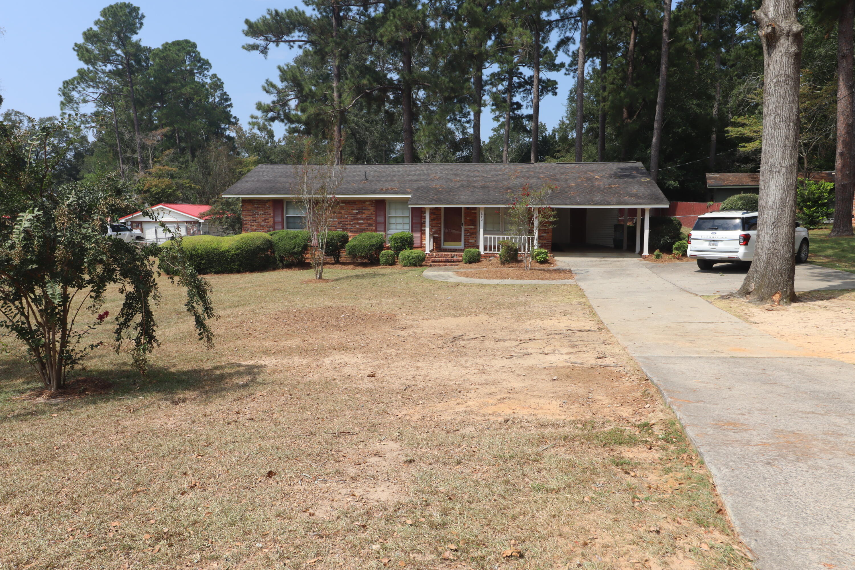 640 Cherokee Drive