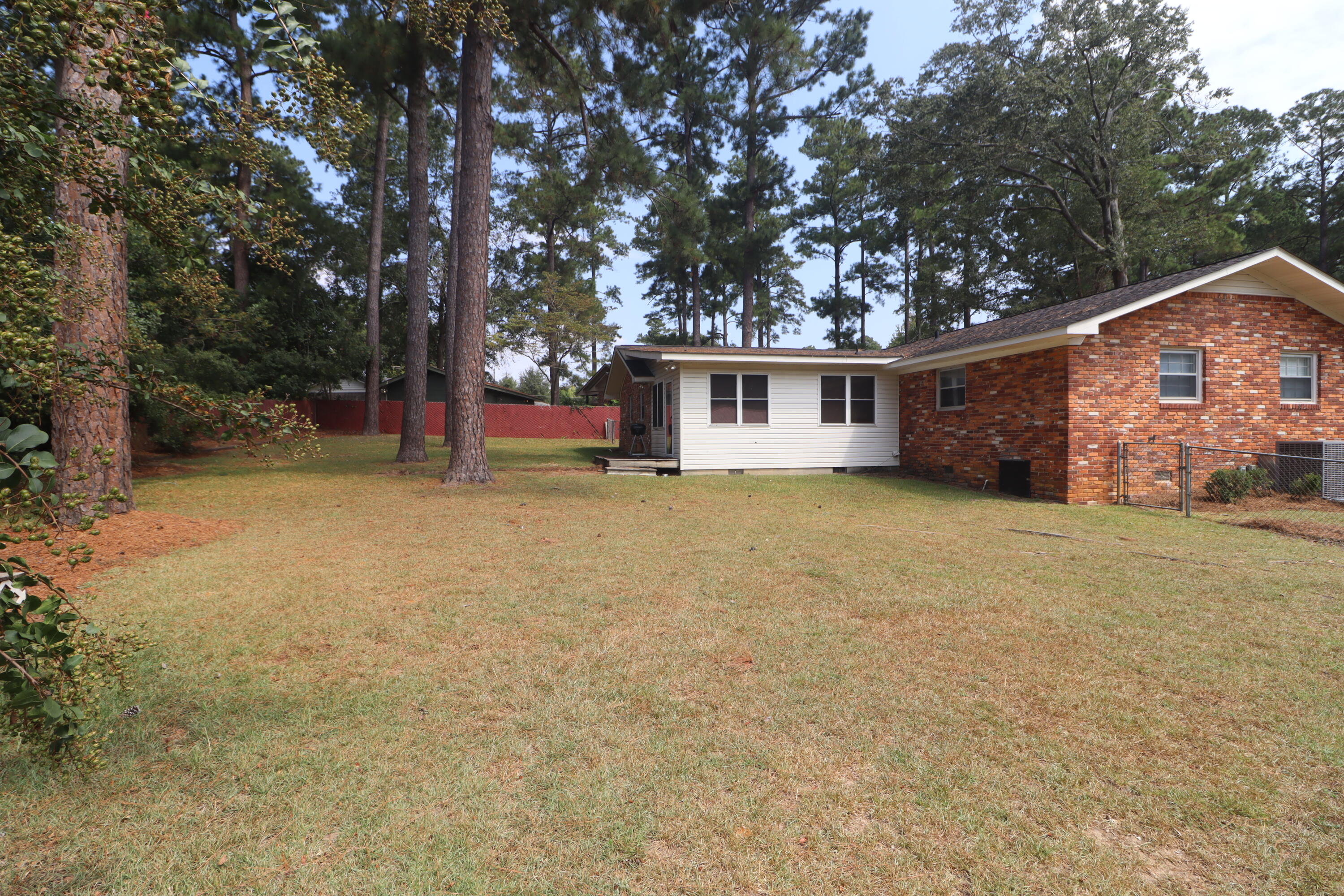 640 Cherokee Drive