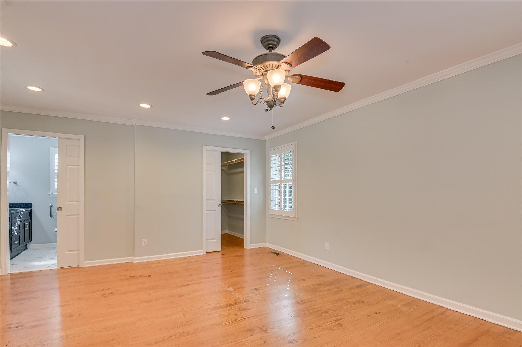212 Oak Lane