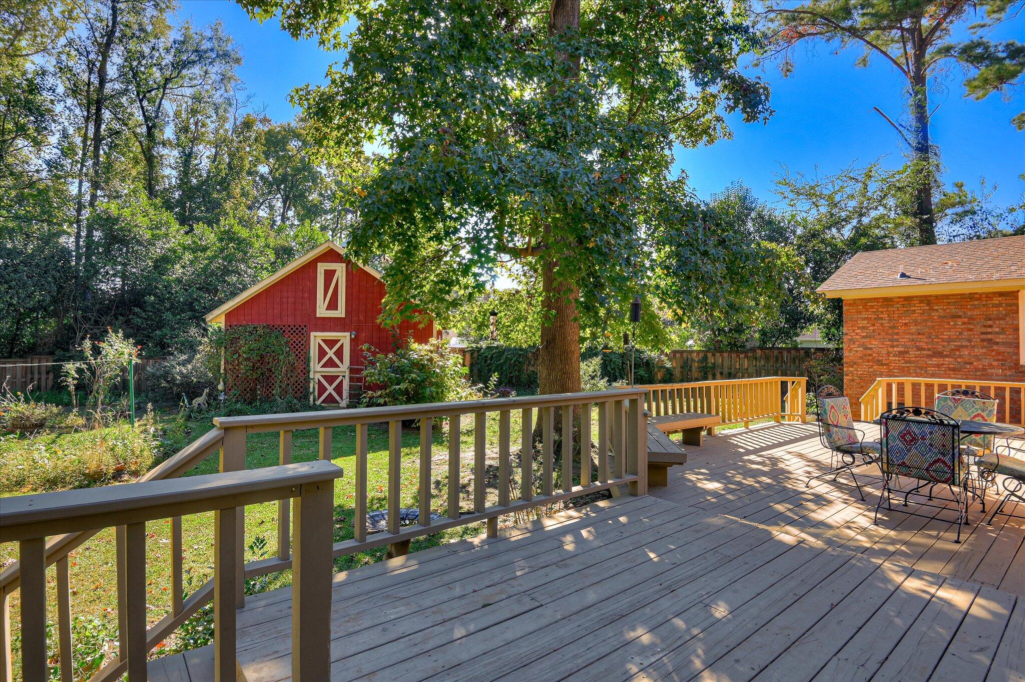 212 Oak Lane
