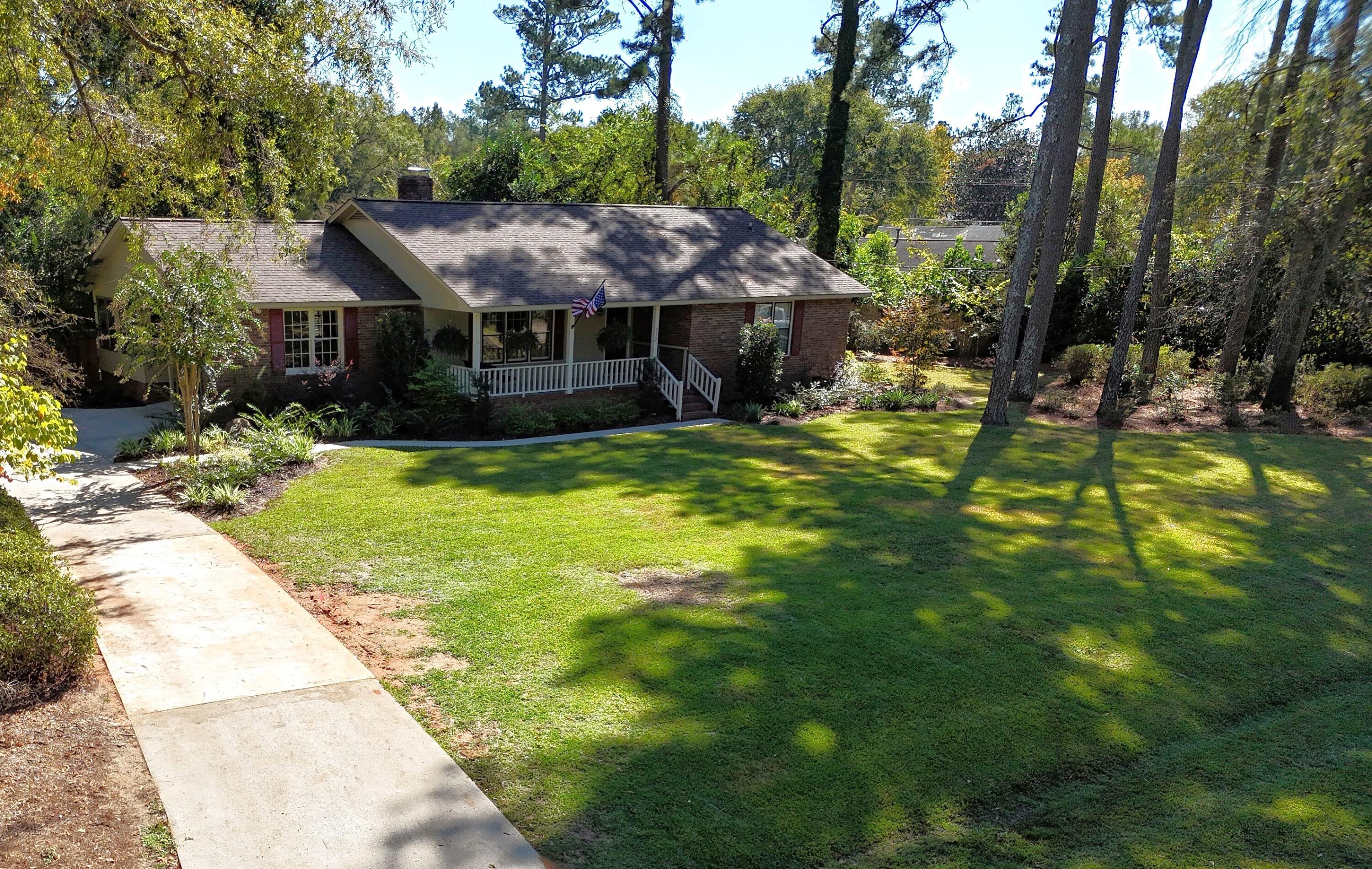 212 Oak Lane