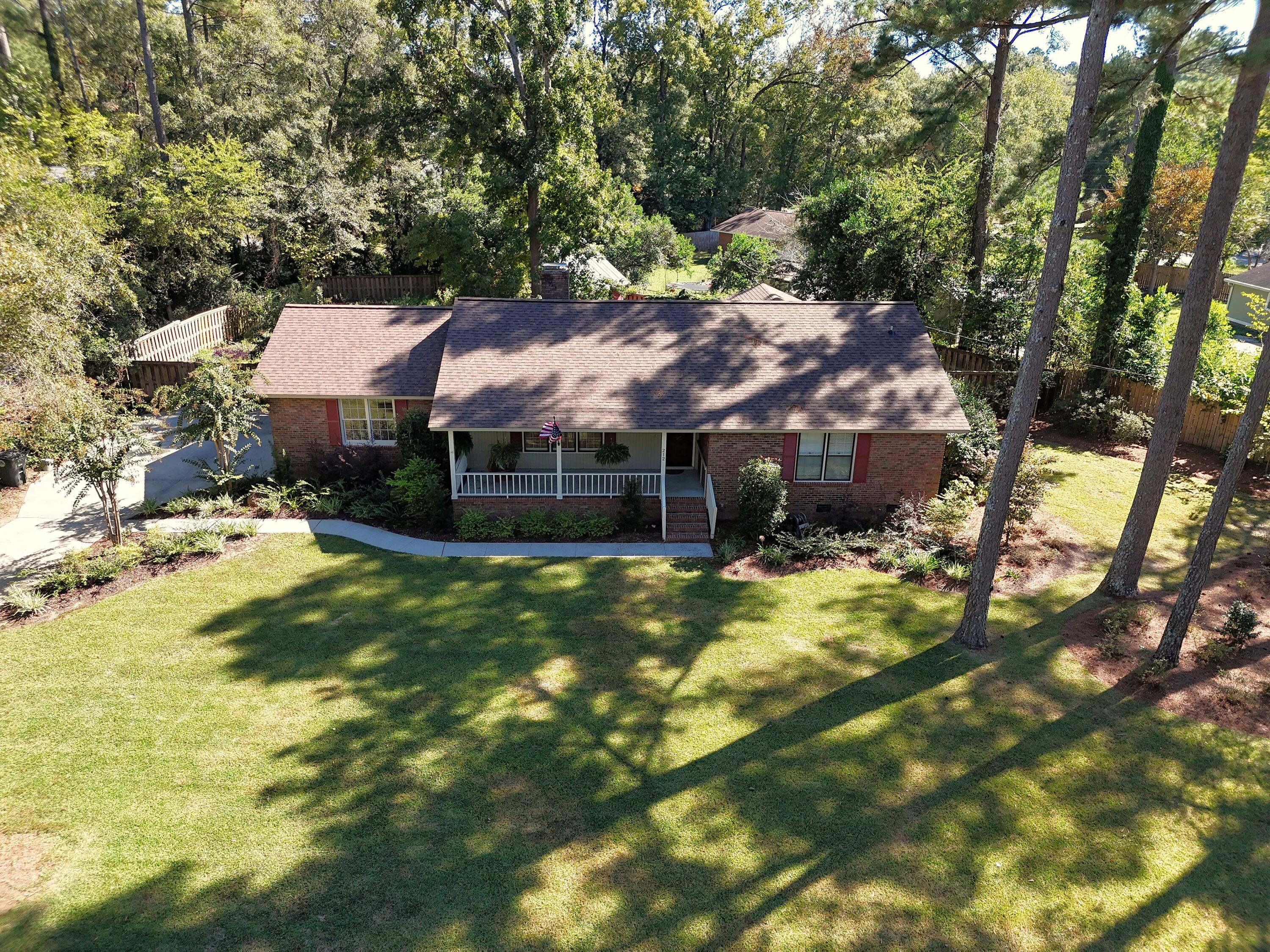 212 Oak Lane
