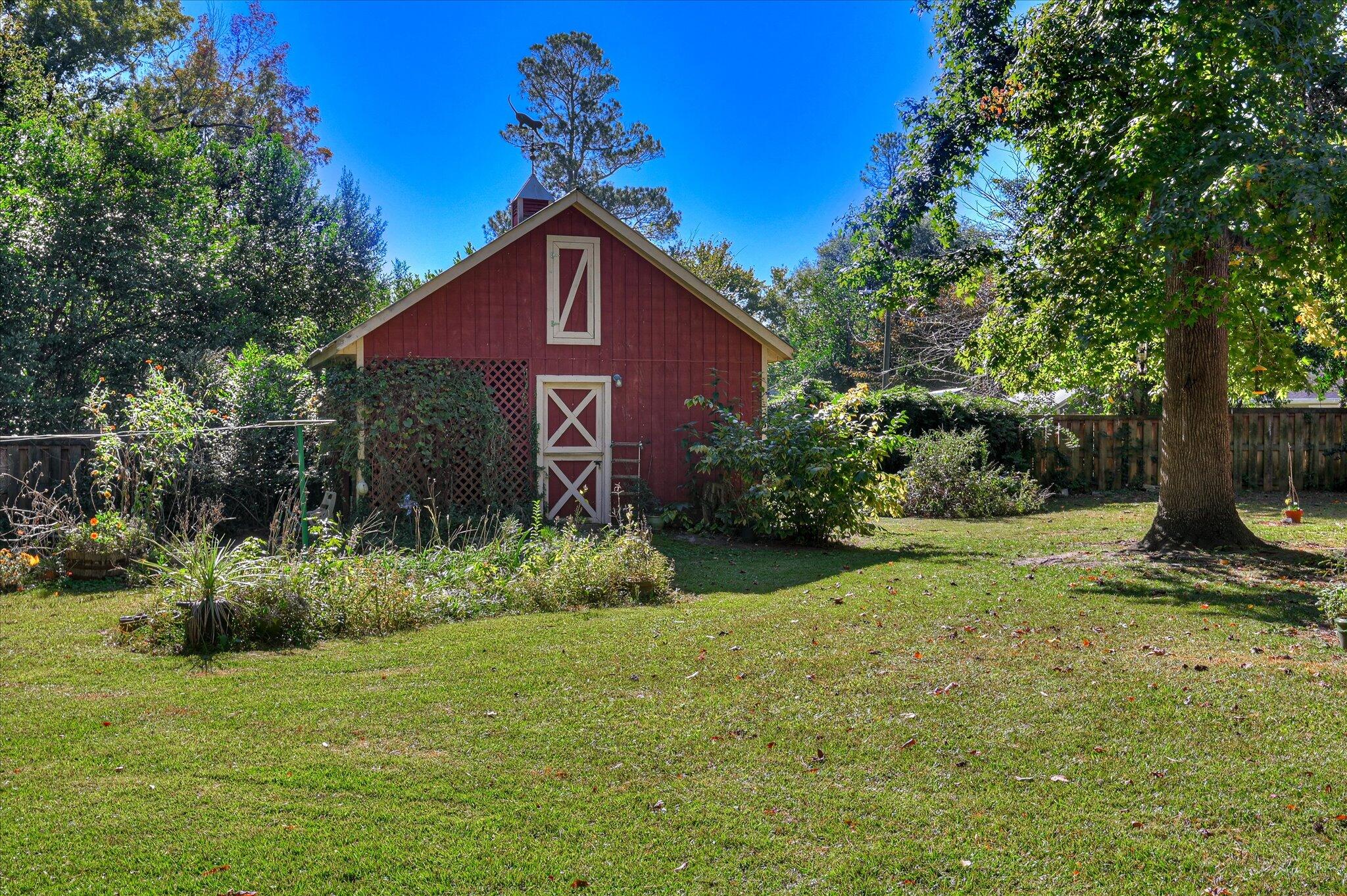 212 Oak Lane