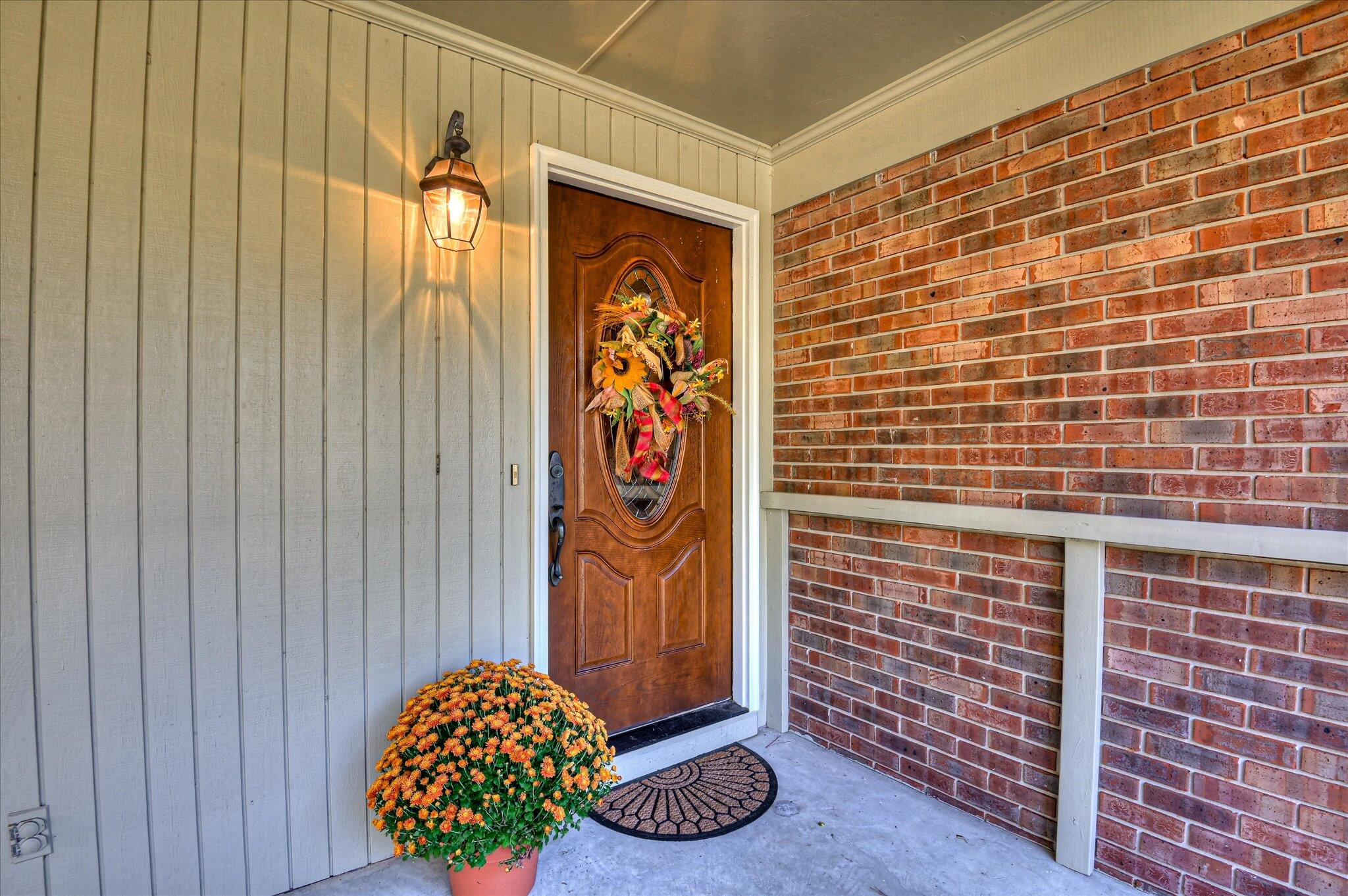 212 Oak Lane