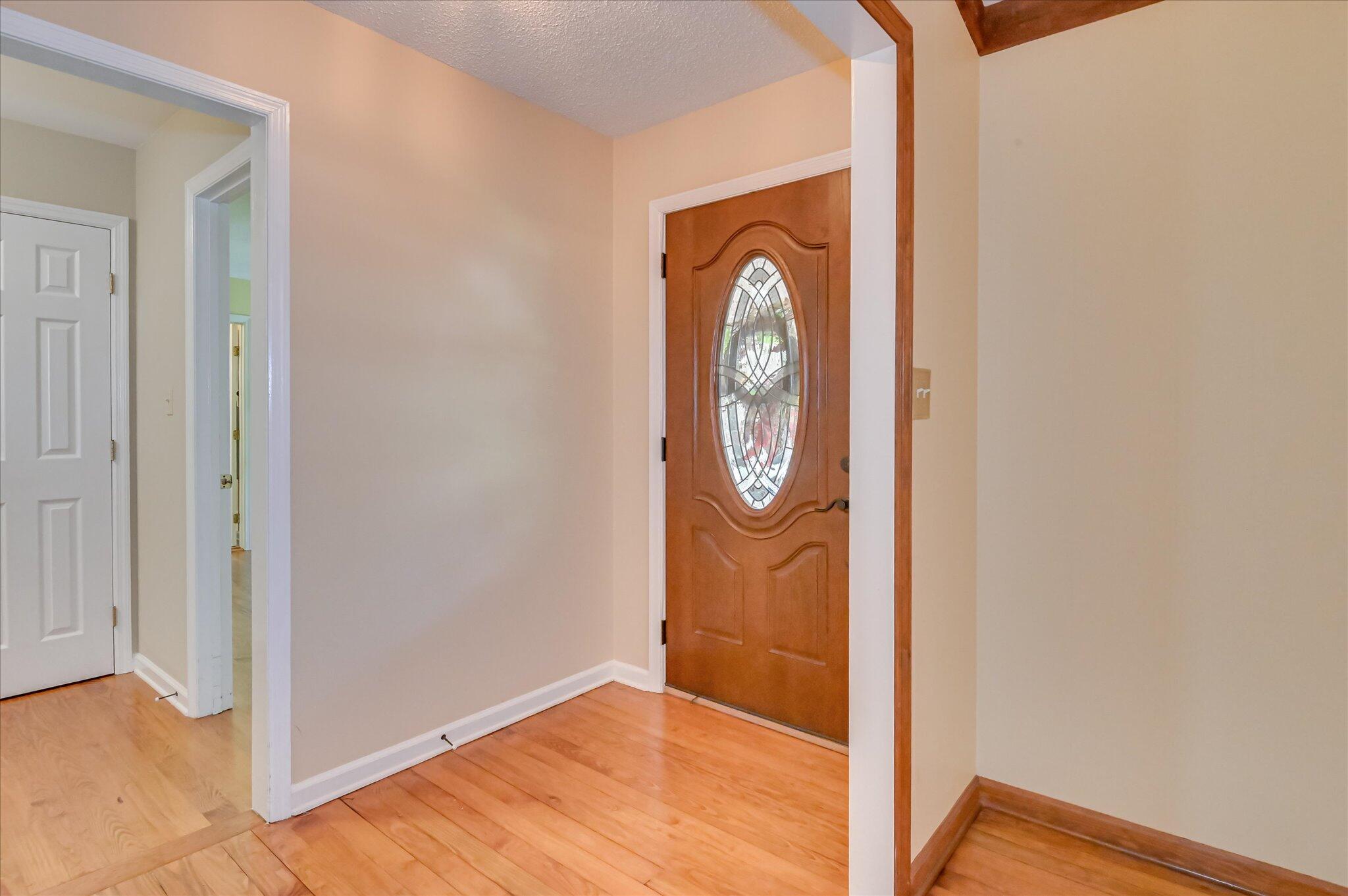 212 Oak Lane