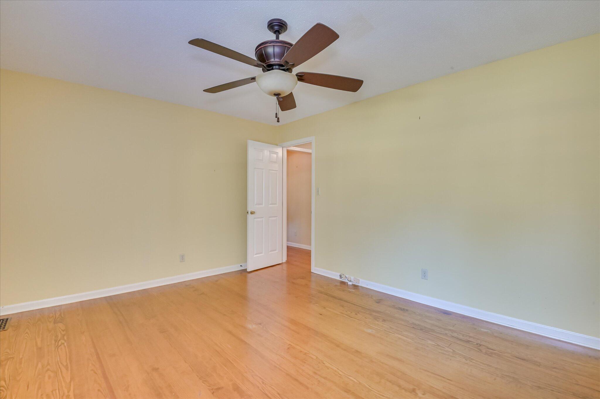 212 Oak Lane