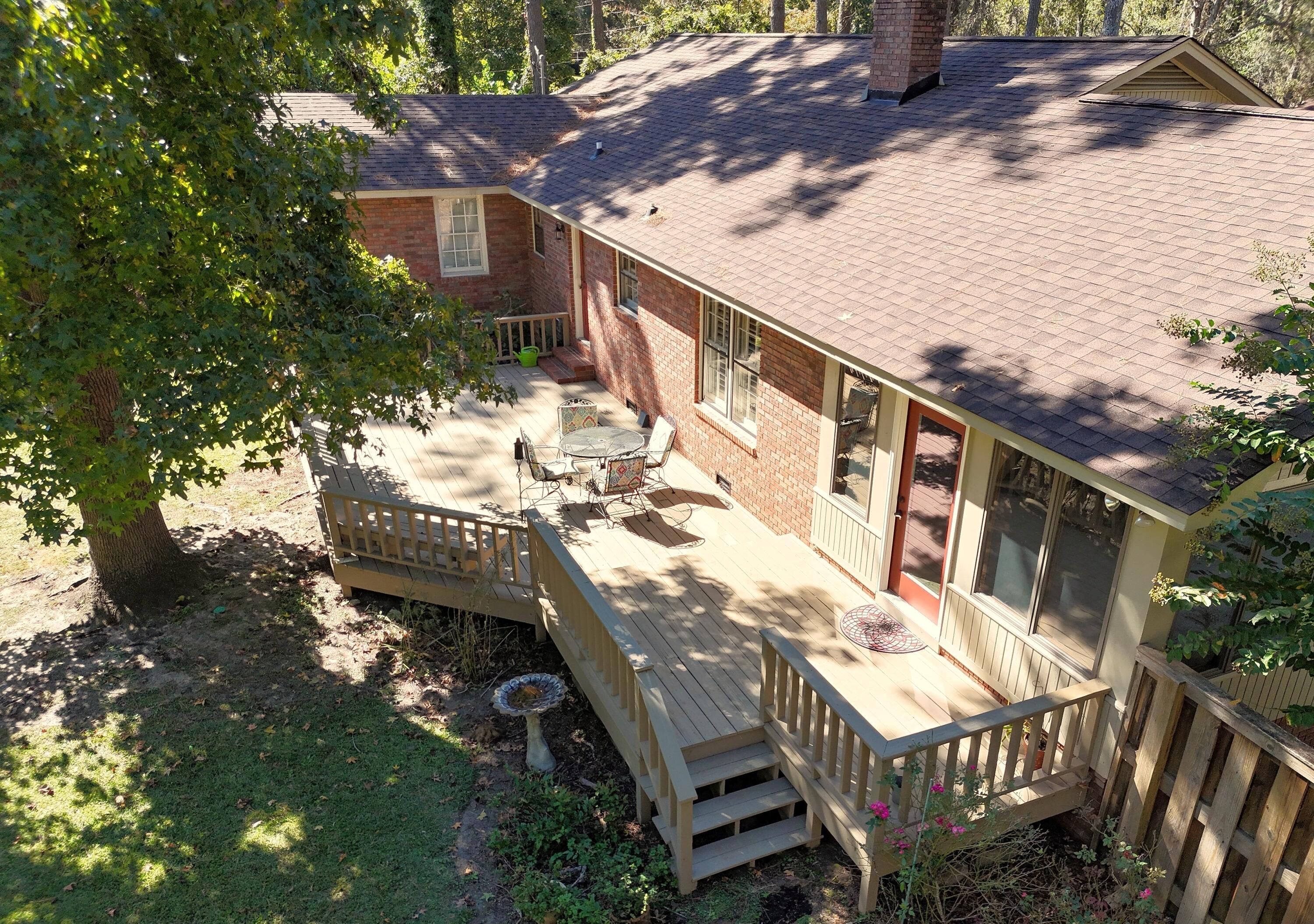 212 Oak Lane