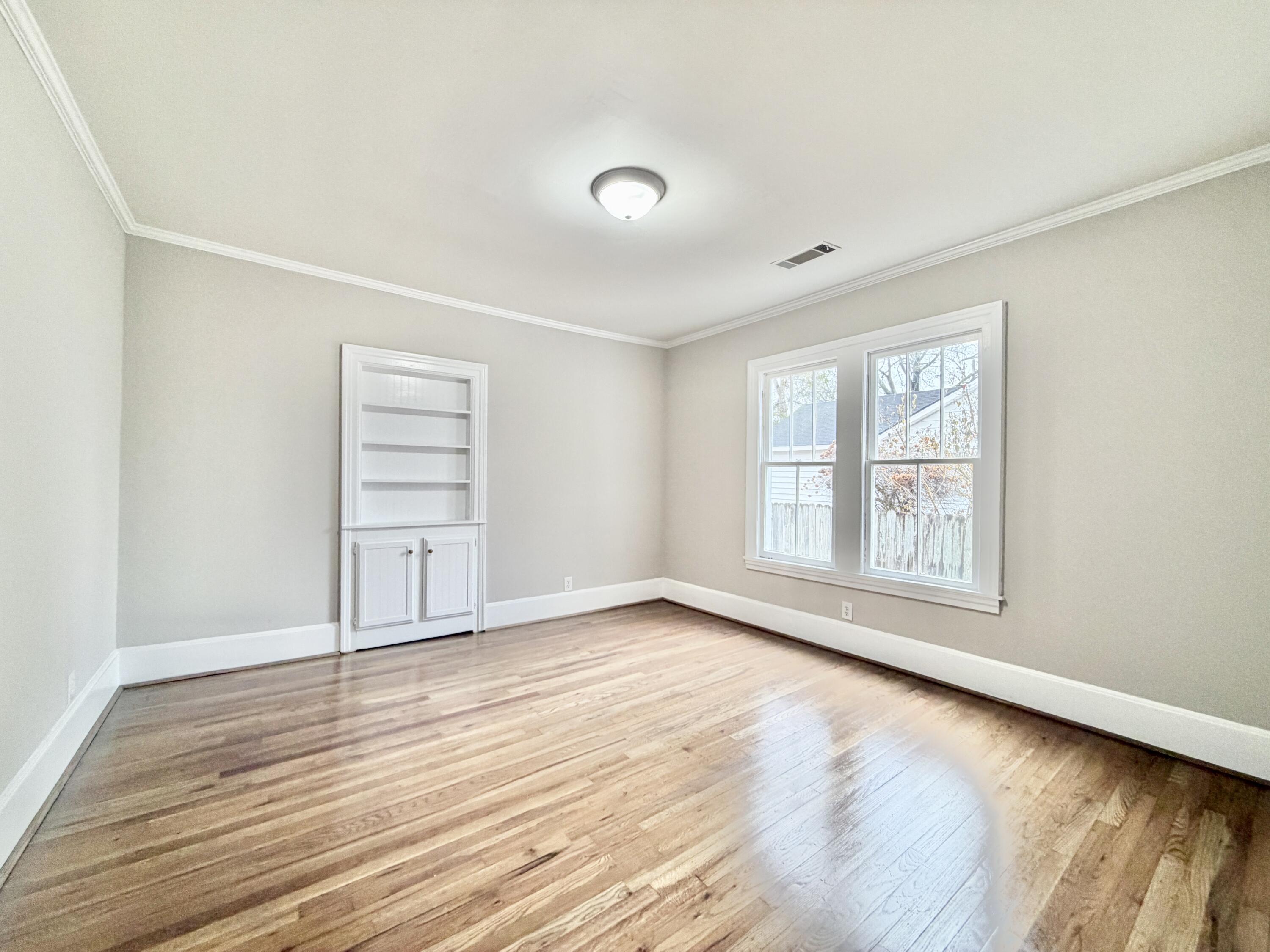 904 Girard Avenue