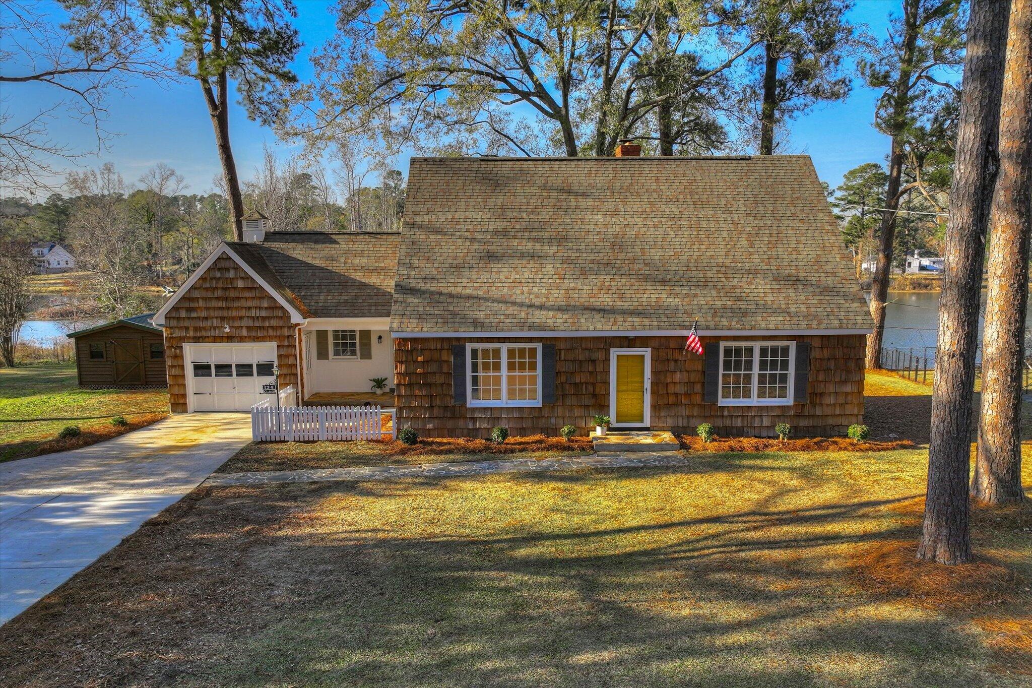 134 Lake Bluff Drive