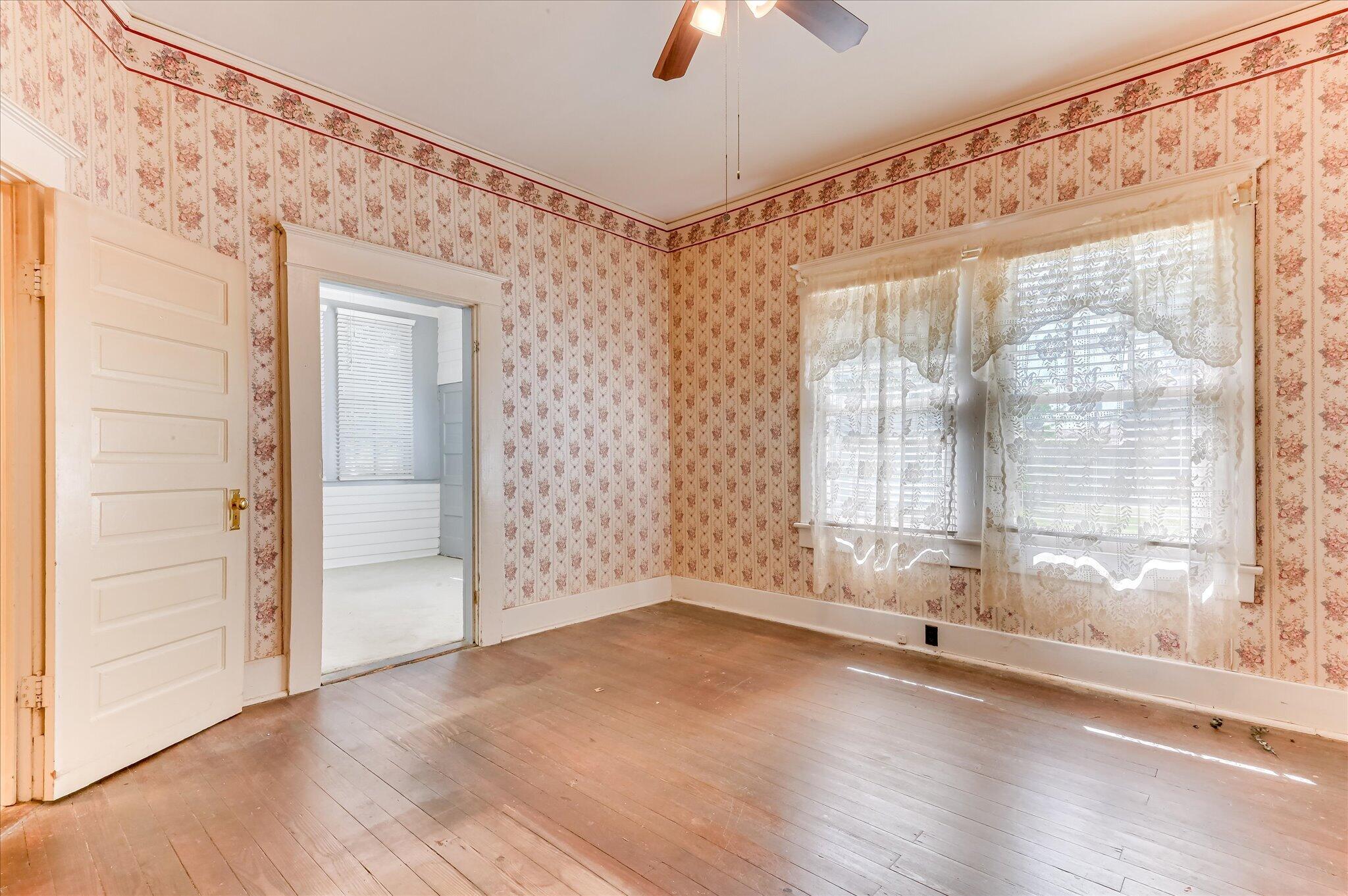 110 E 8th Street