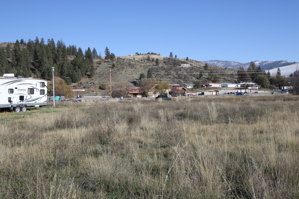 Tract 8 E Lynch Street