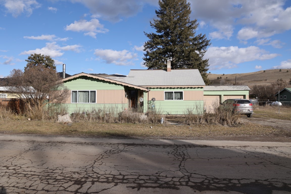 304 Ruenauver Street